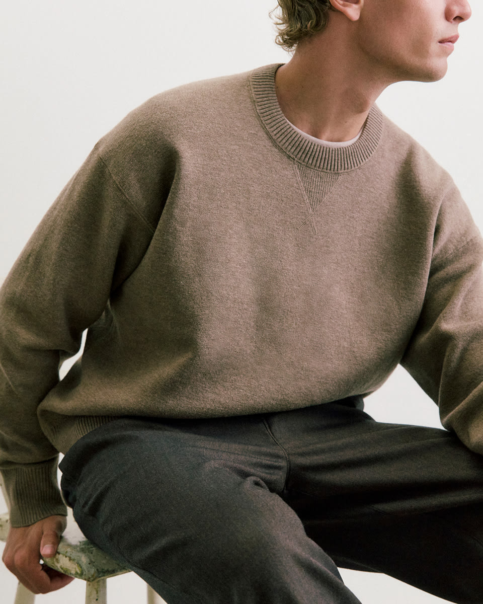 Everlane pic description