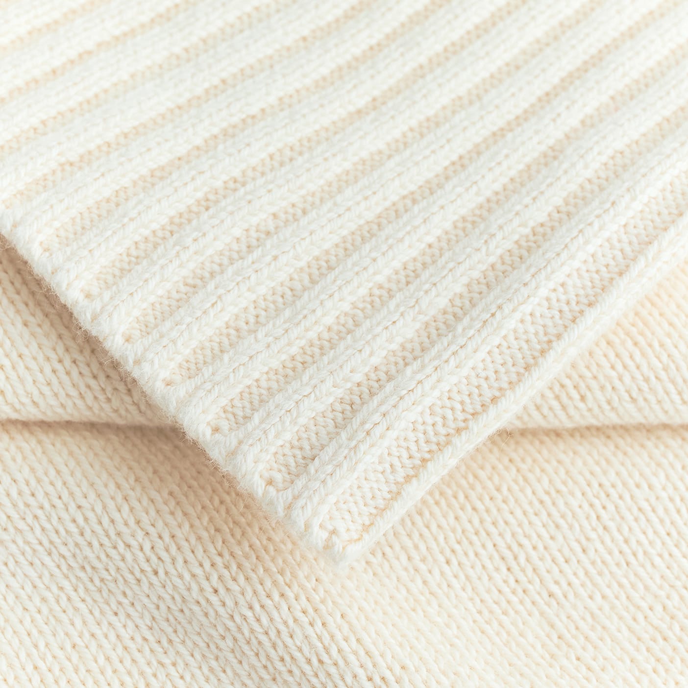 Everlane pic description