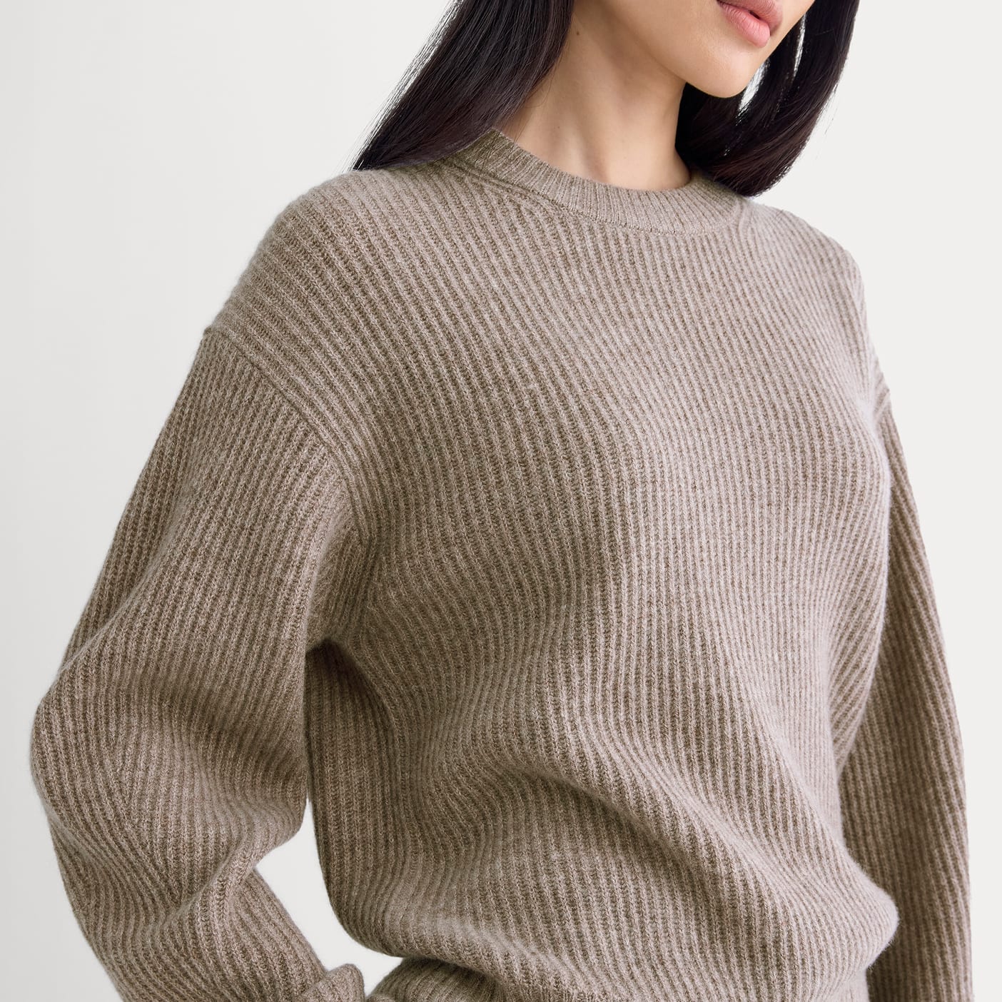 Everlane pic description