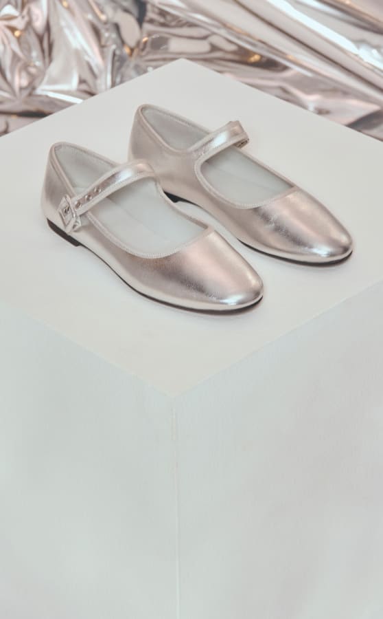Everlane sale shoes shop