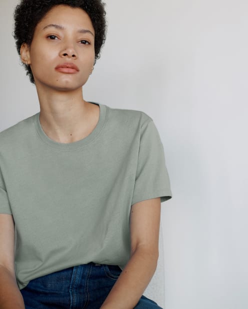 Best Women's T-Shirt Brands 2019: Universal Standard, Everlane, & More