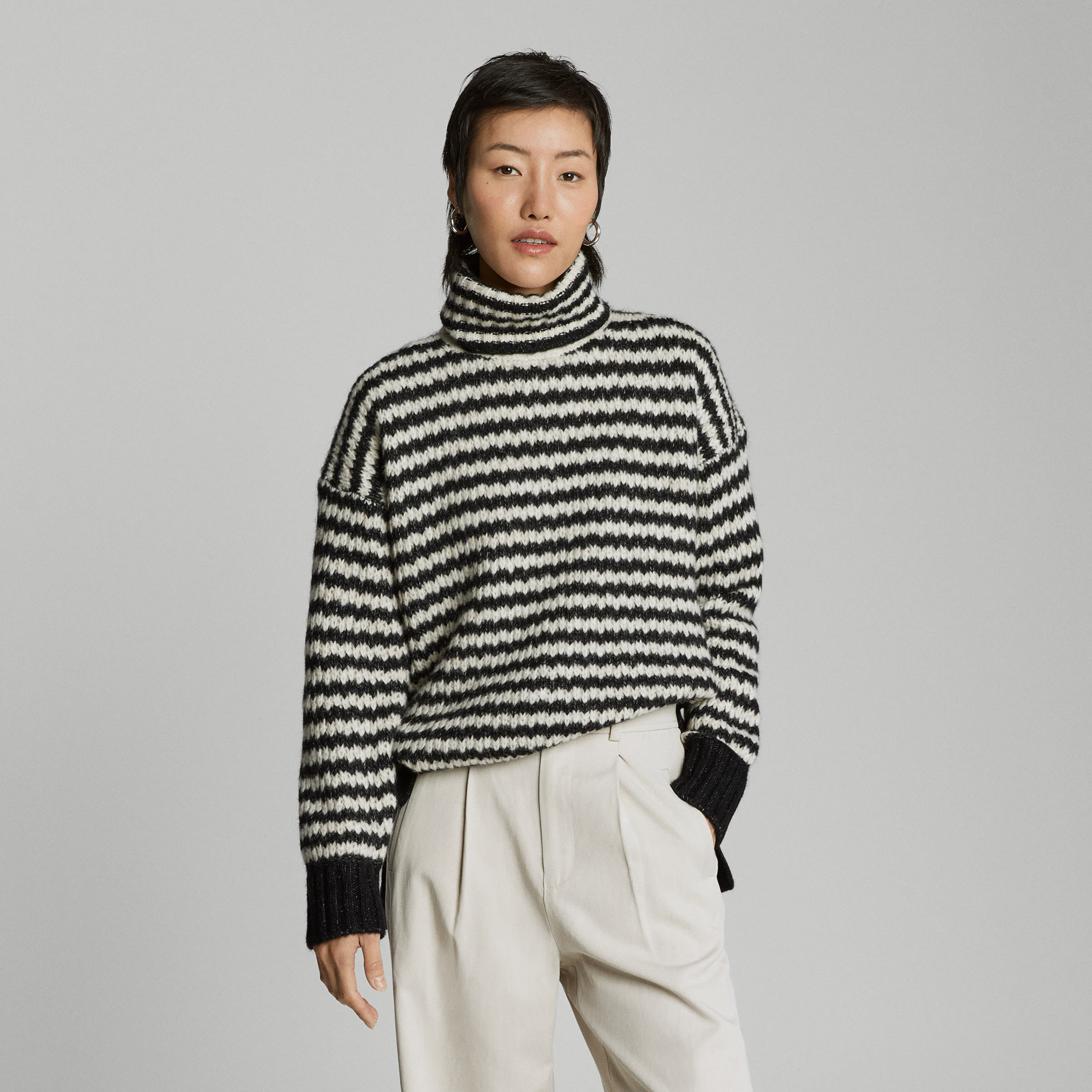 Everlane hot sale black turtleneck