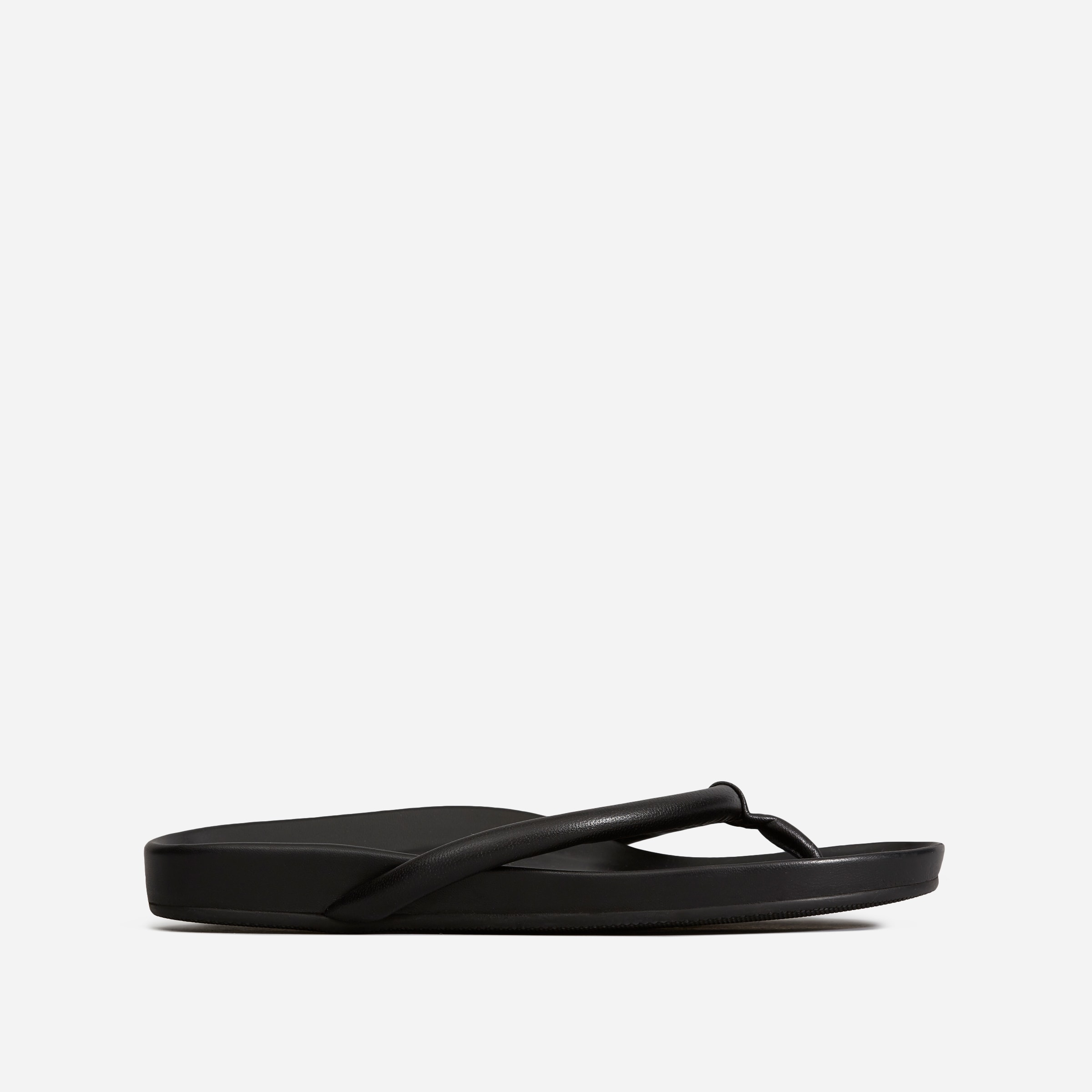 The Form Thong Sandal Black – Everlane