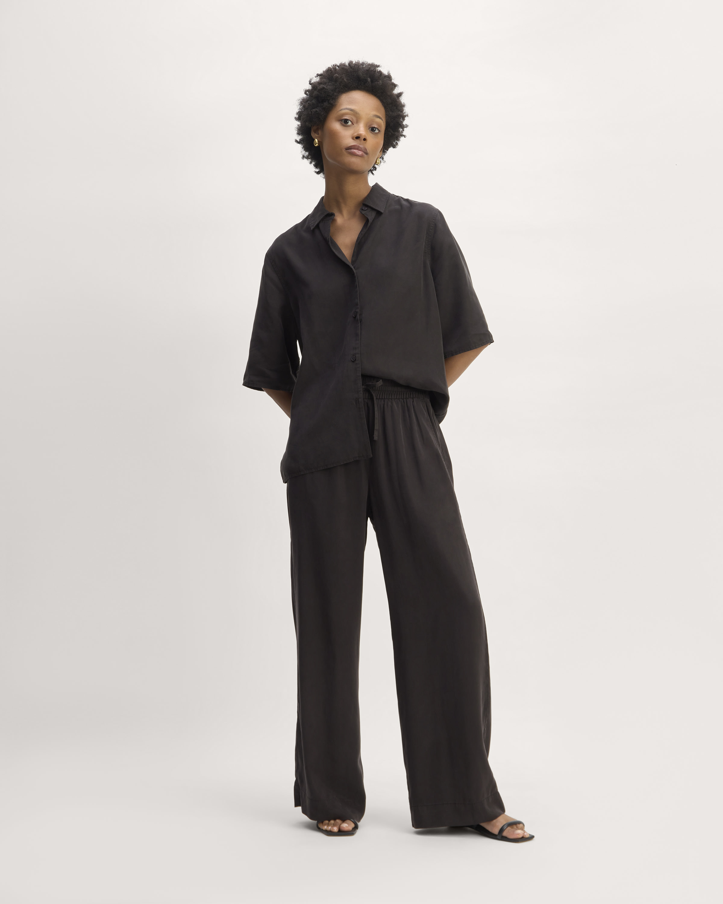 The Wide-Leg Pant in Butterlite Black – Everlane