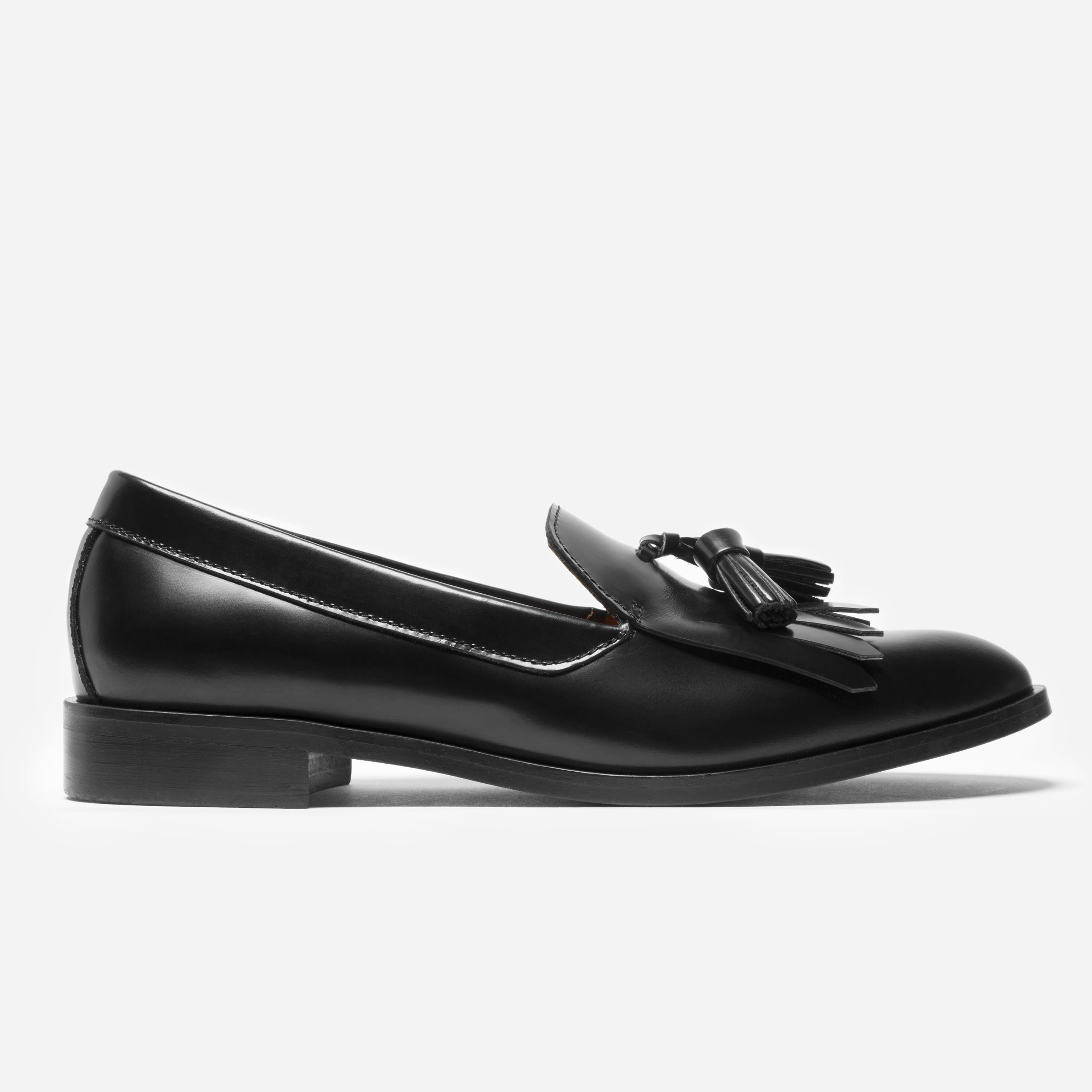 The Modern Tassel Loafer Black – Everlane