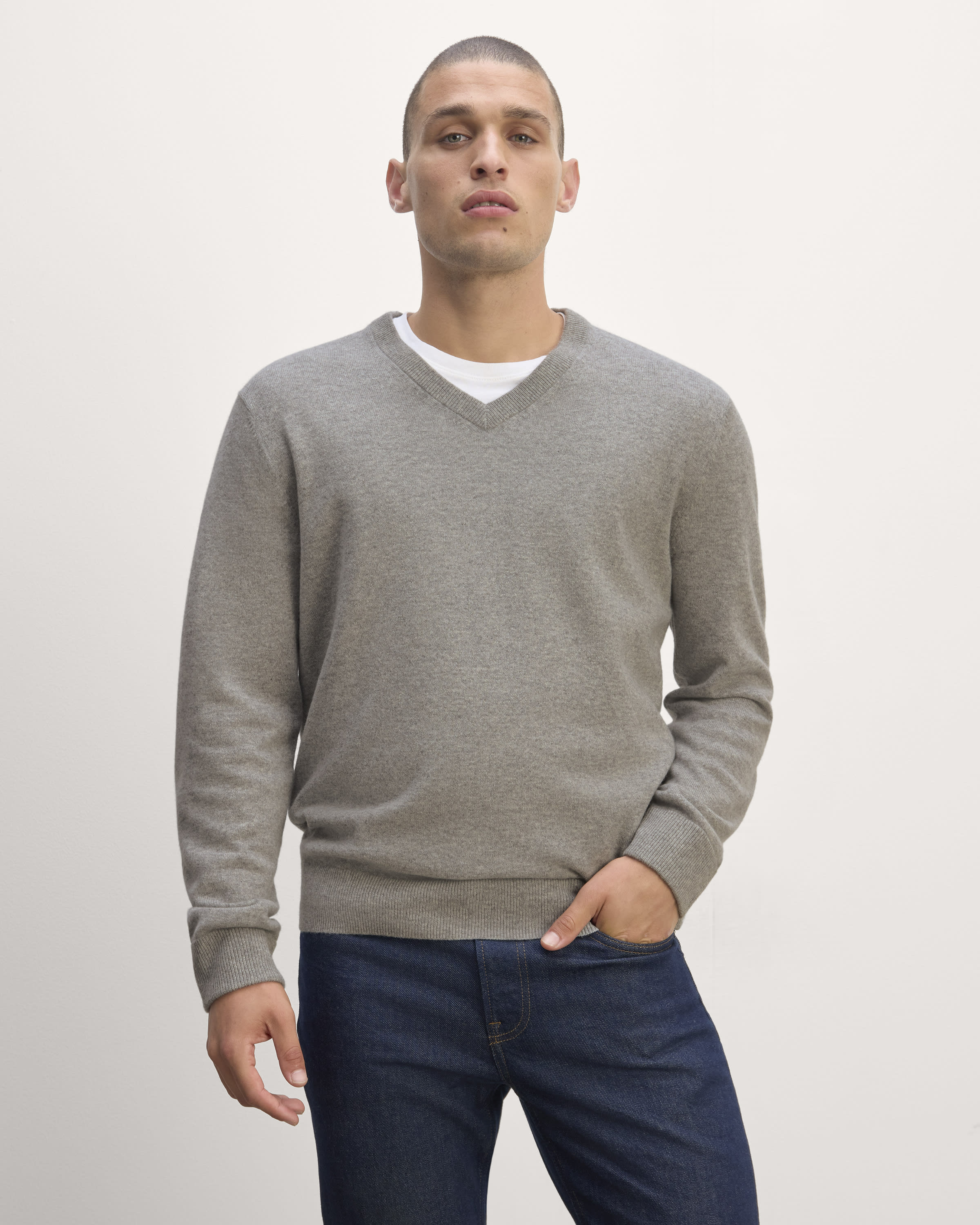 The Cashmere V-Neck Sweater Light Heather Grey – Everlane