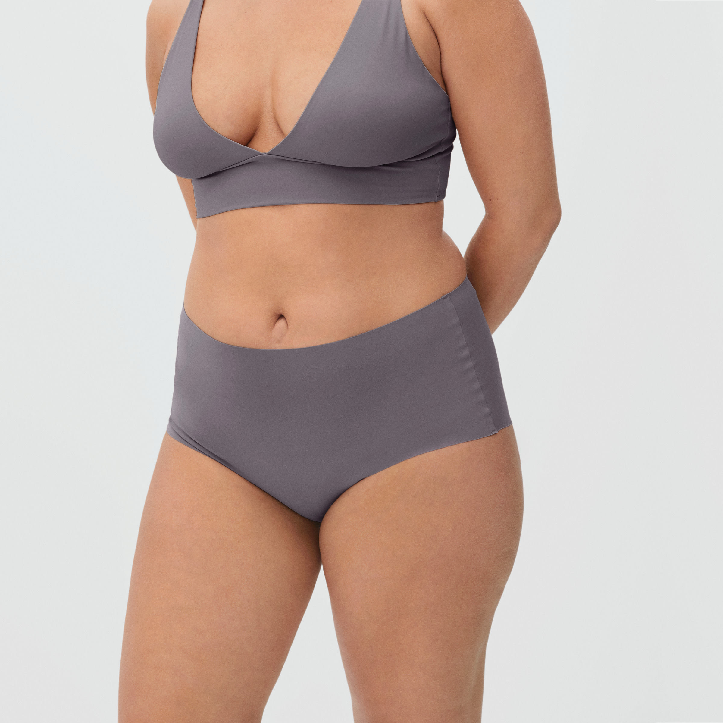 The Invisible High-Rise Hipster Plum Grey – Everlane