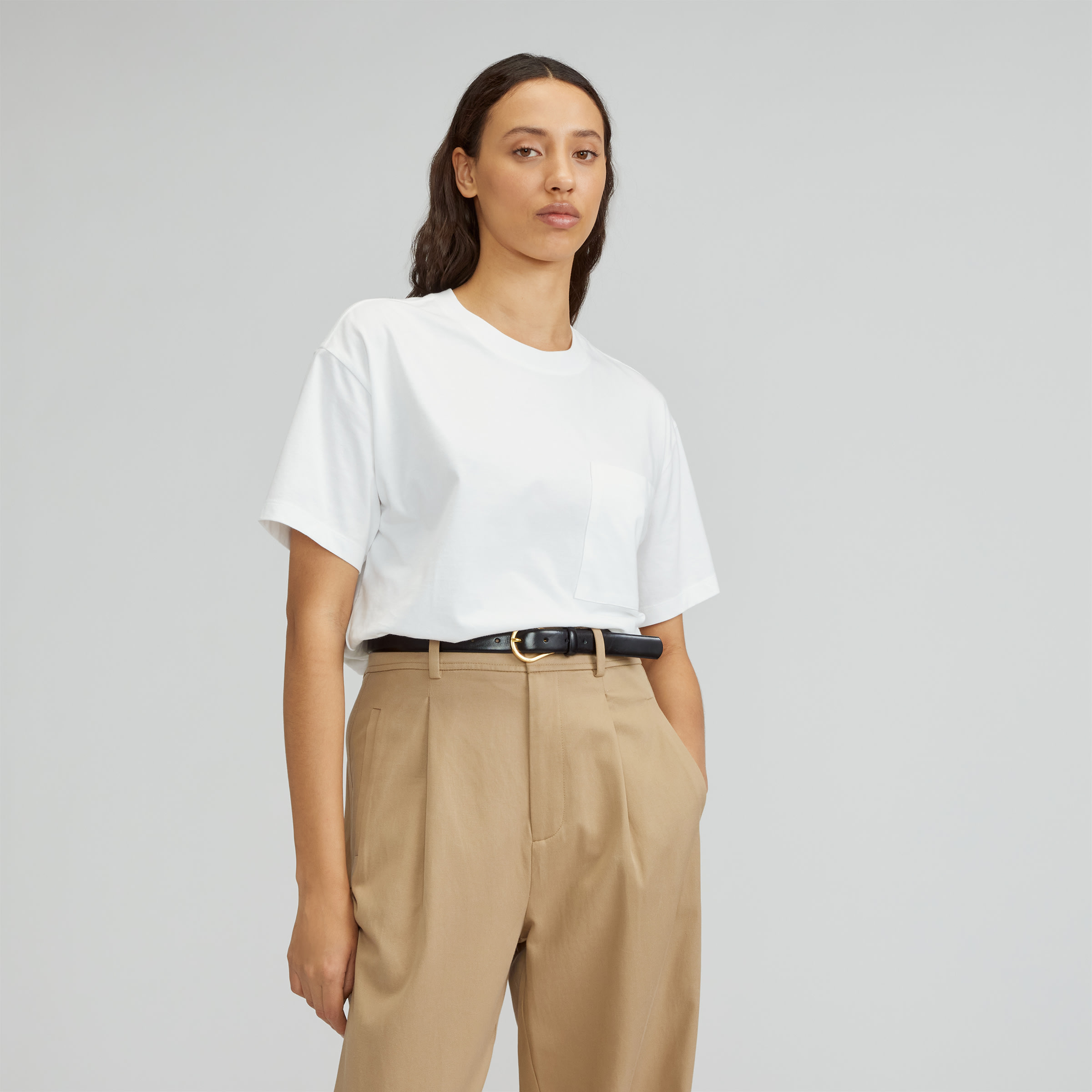 The Organic Cotton Relaxed Pocket Tee White – Everlane