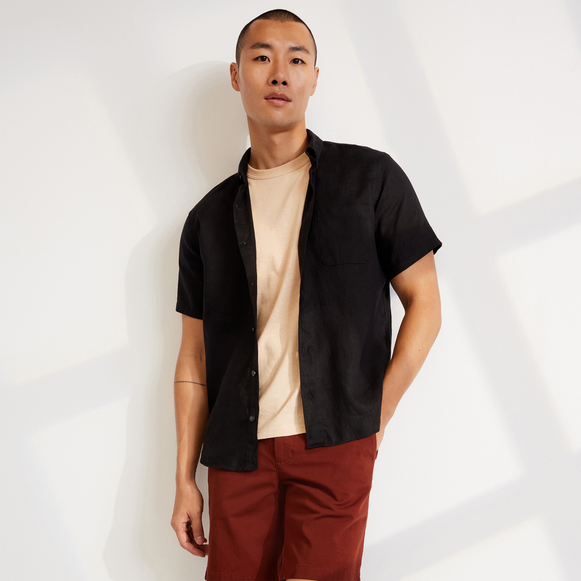The Linen Short-Sleeve Standard Fit Shirt Black – Everlane