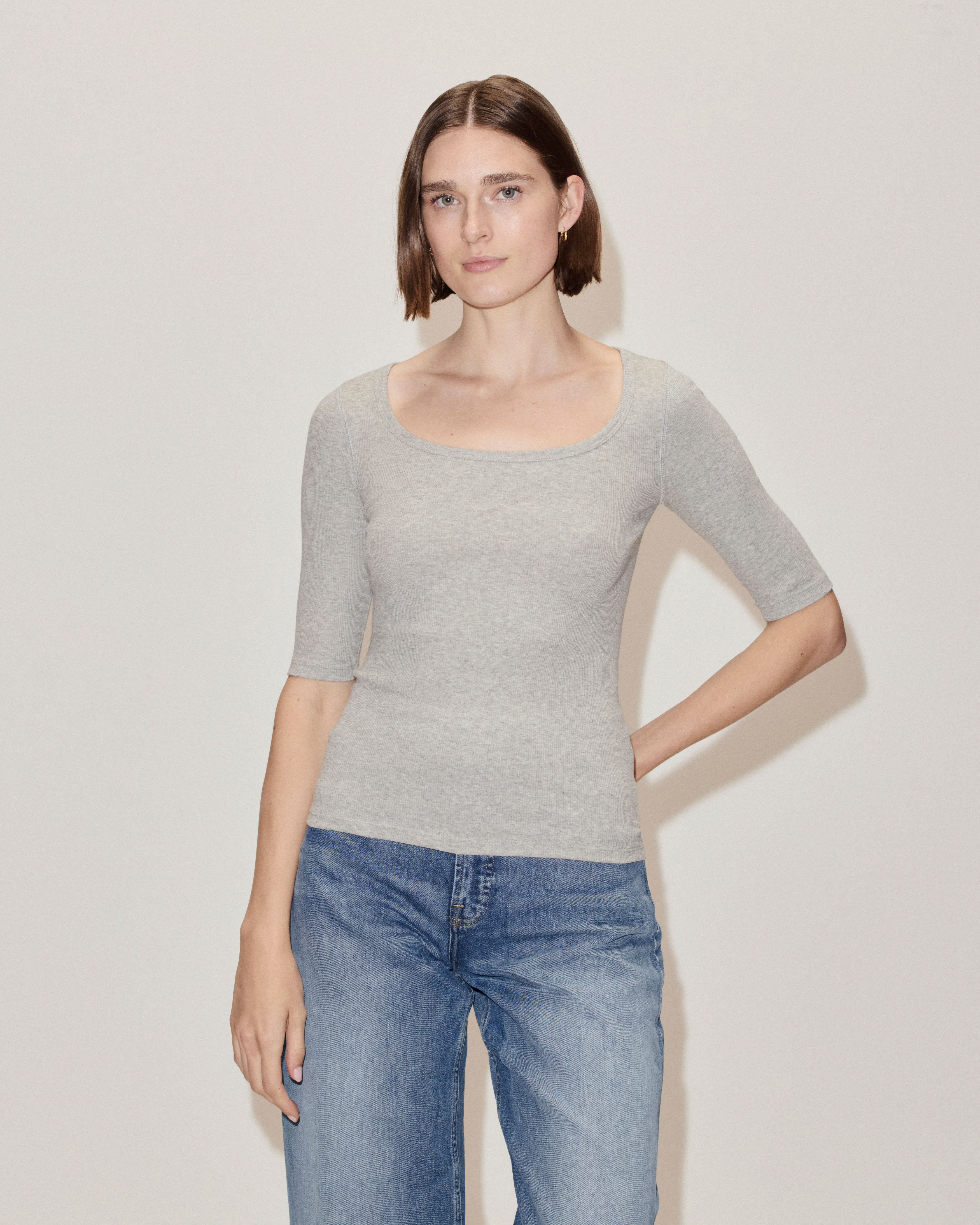 The Luxe Micro-Rib Scoop-Neck Tee Heathered Grey – Everlane