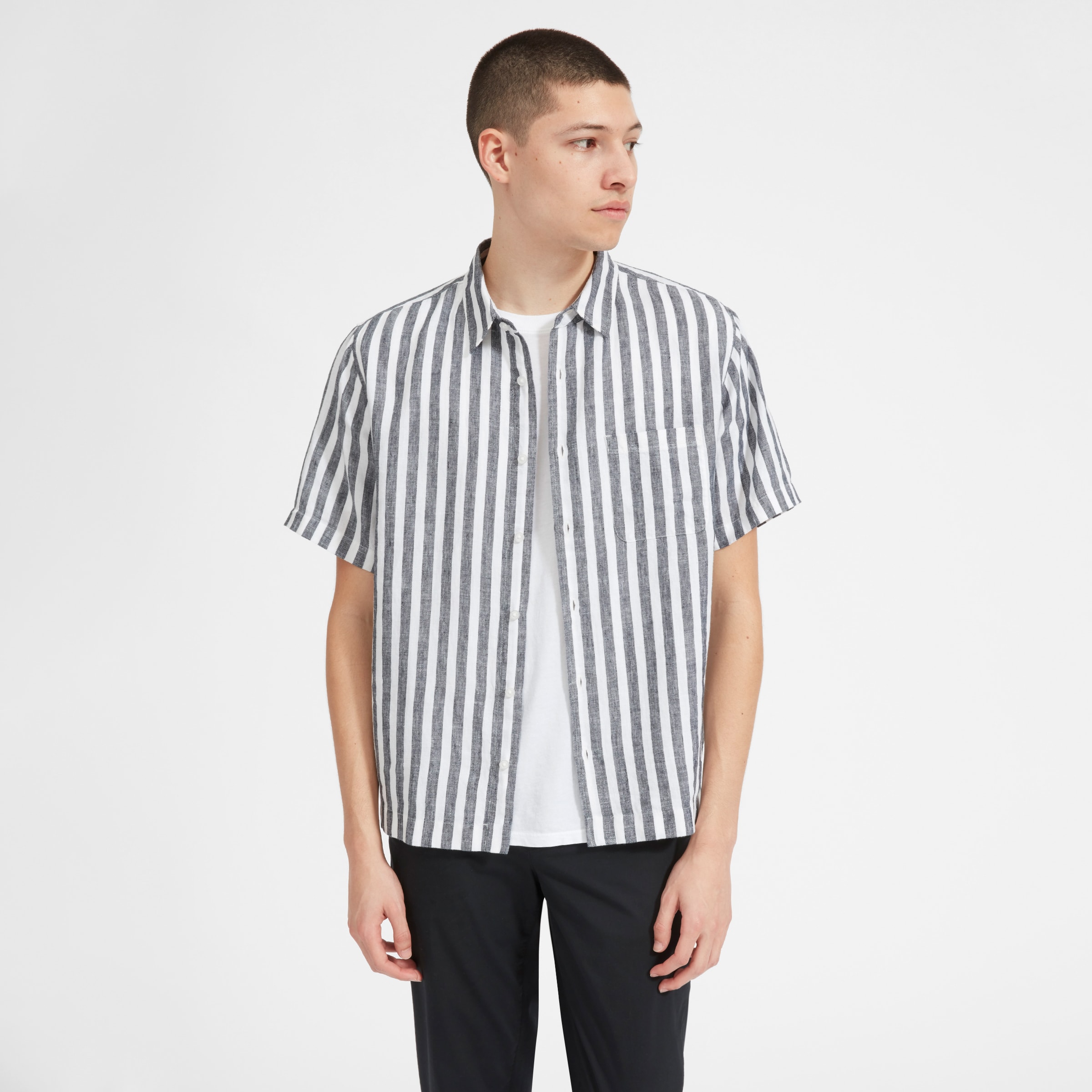 The Linen Relaxed Fit Short-Sleeve Shirt White / Navy Bold Stripe ...