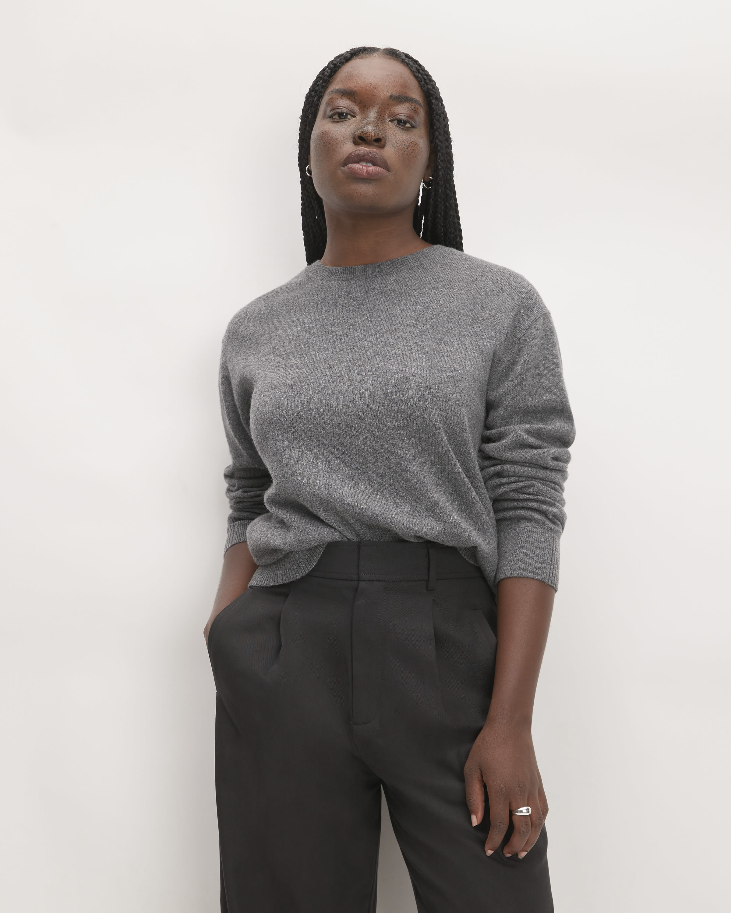 The Cashmere Classic Crew Sweater Heather Charcoal – Everlane