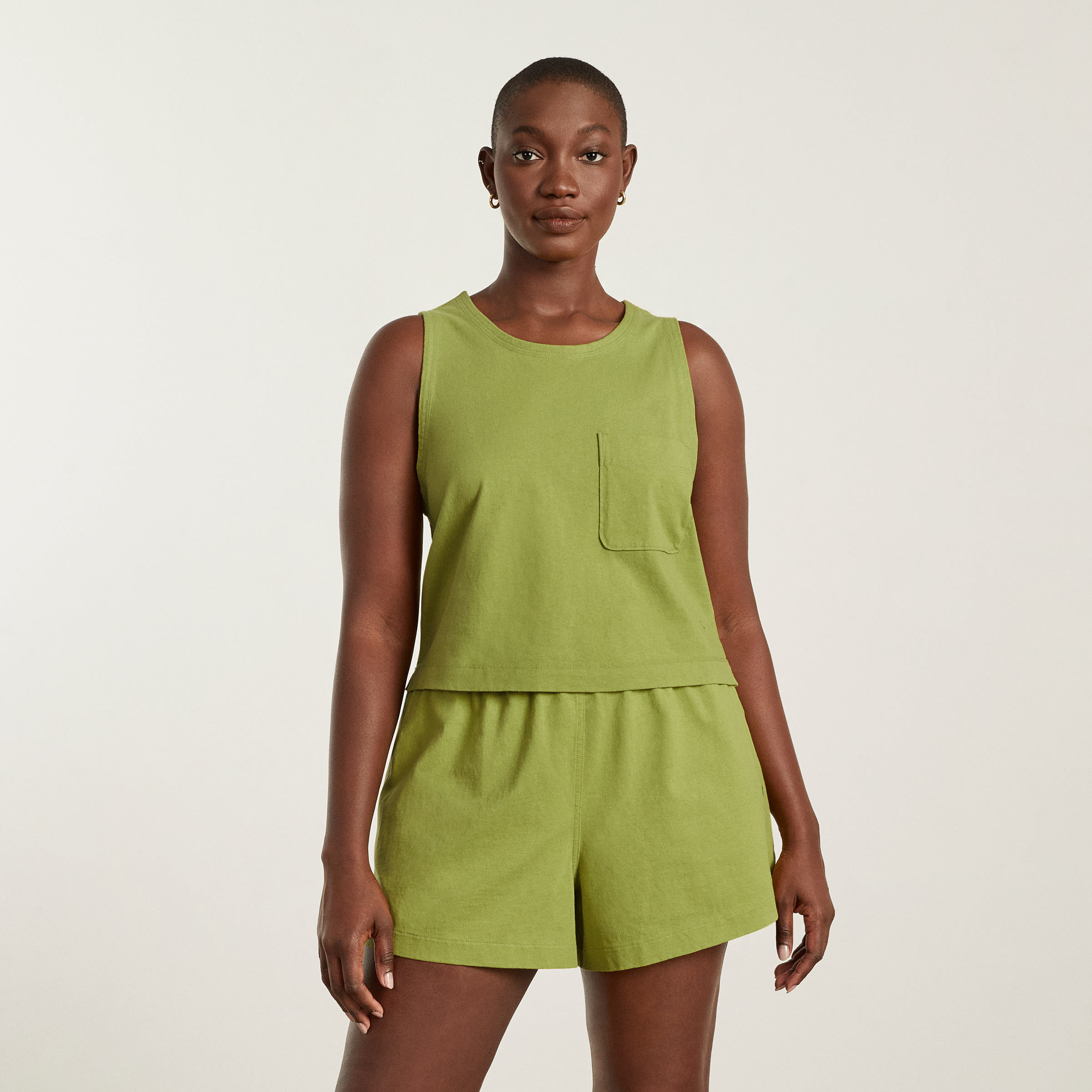 The Premium Weight Cropped Pocket Tank Pepper – Everlane