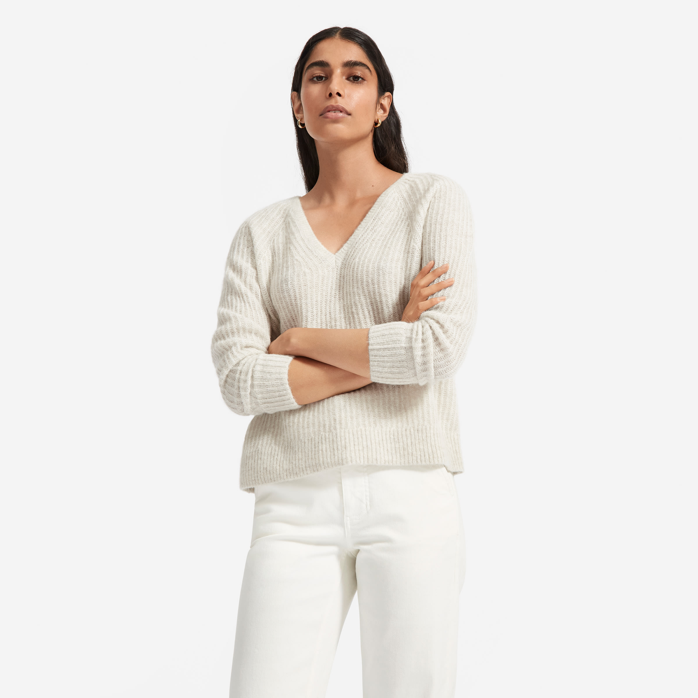 The Alpaca V-Neck Sweater Almond – Everlane