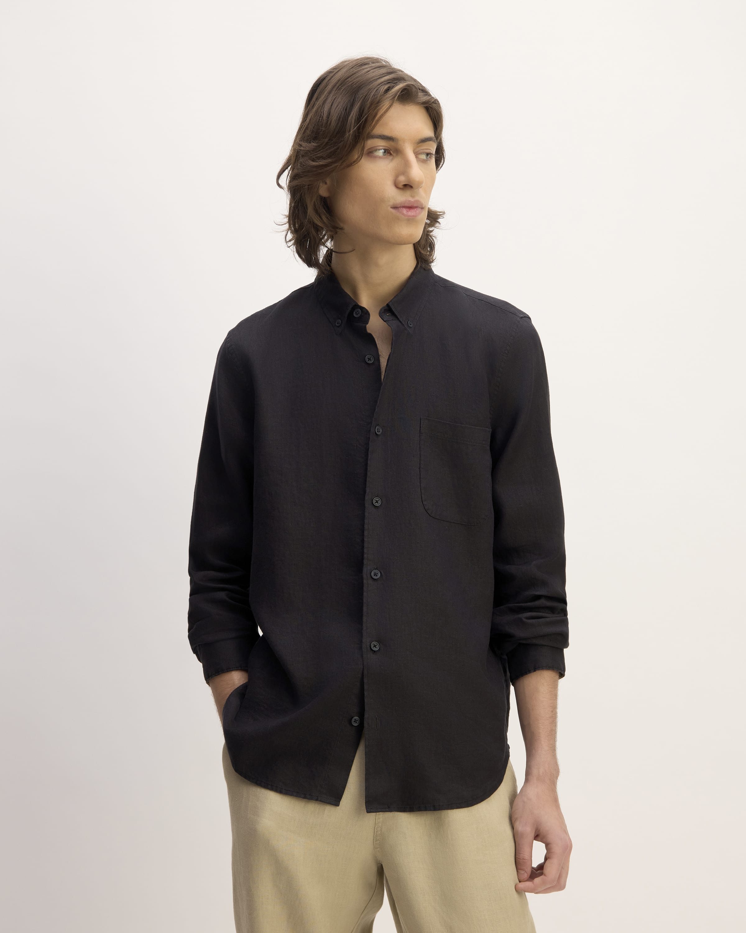 The Classic Shirt in Linen Black – Everlane