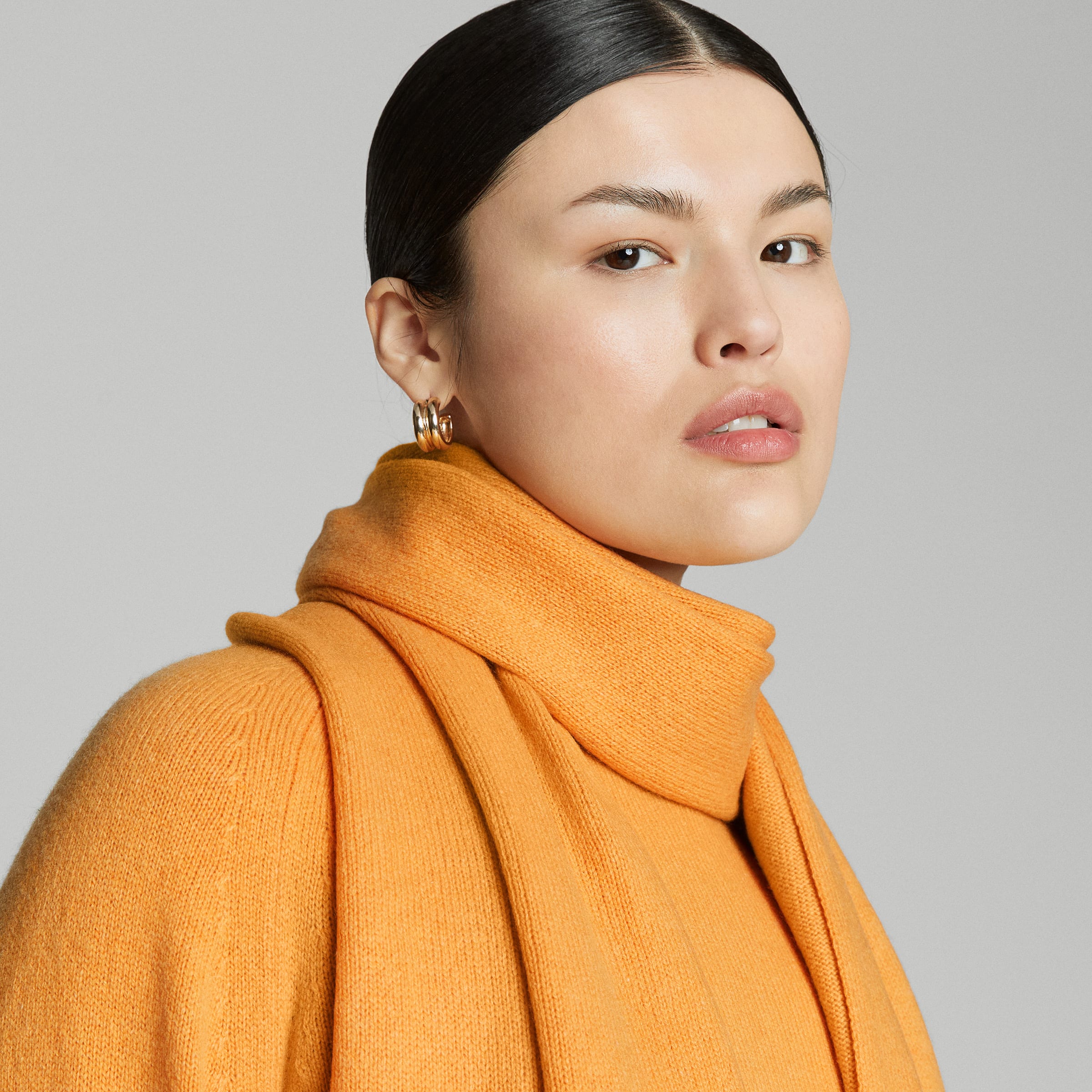 The Cashmere Scarf Kumquat Everlane