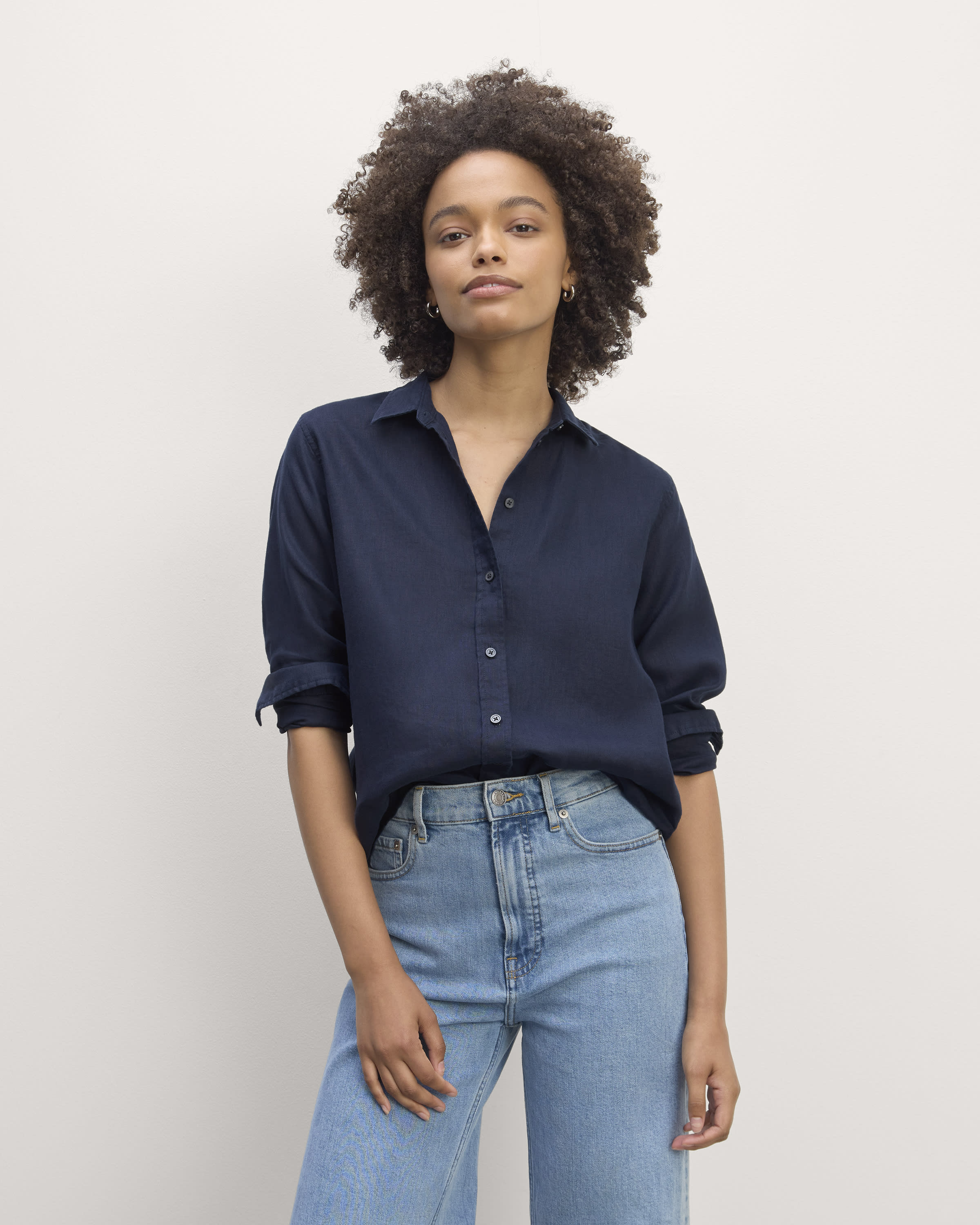 The Must-Have Shirt in Linen Navy – Everlane