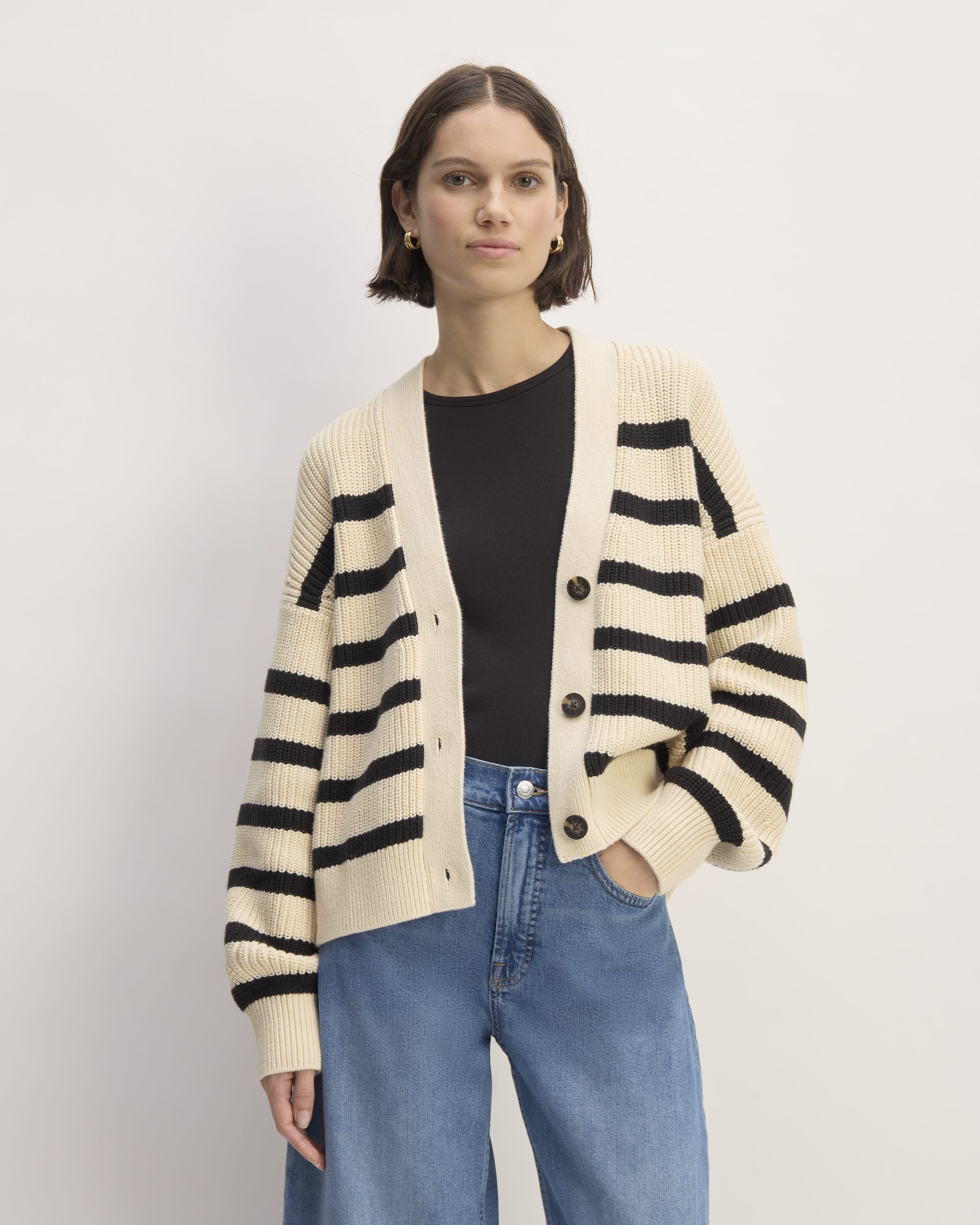 The Organic Cotton Relaxed Cardigan Canvas / Black – Everlane