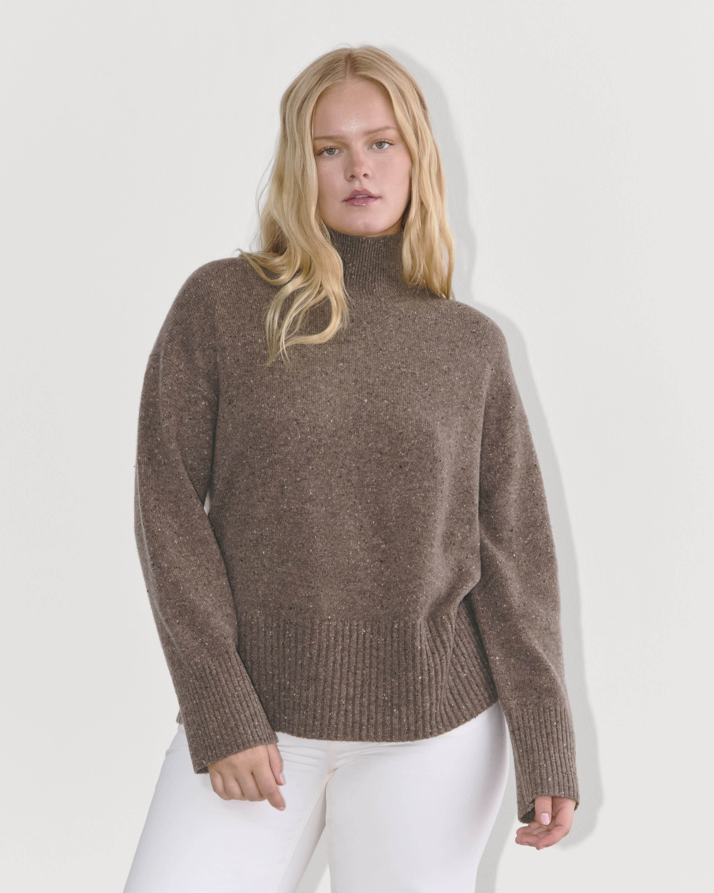 Everlane Women's Brown Cashmere Crew sold Neck Sweater Size M Brown