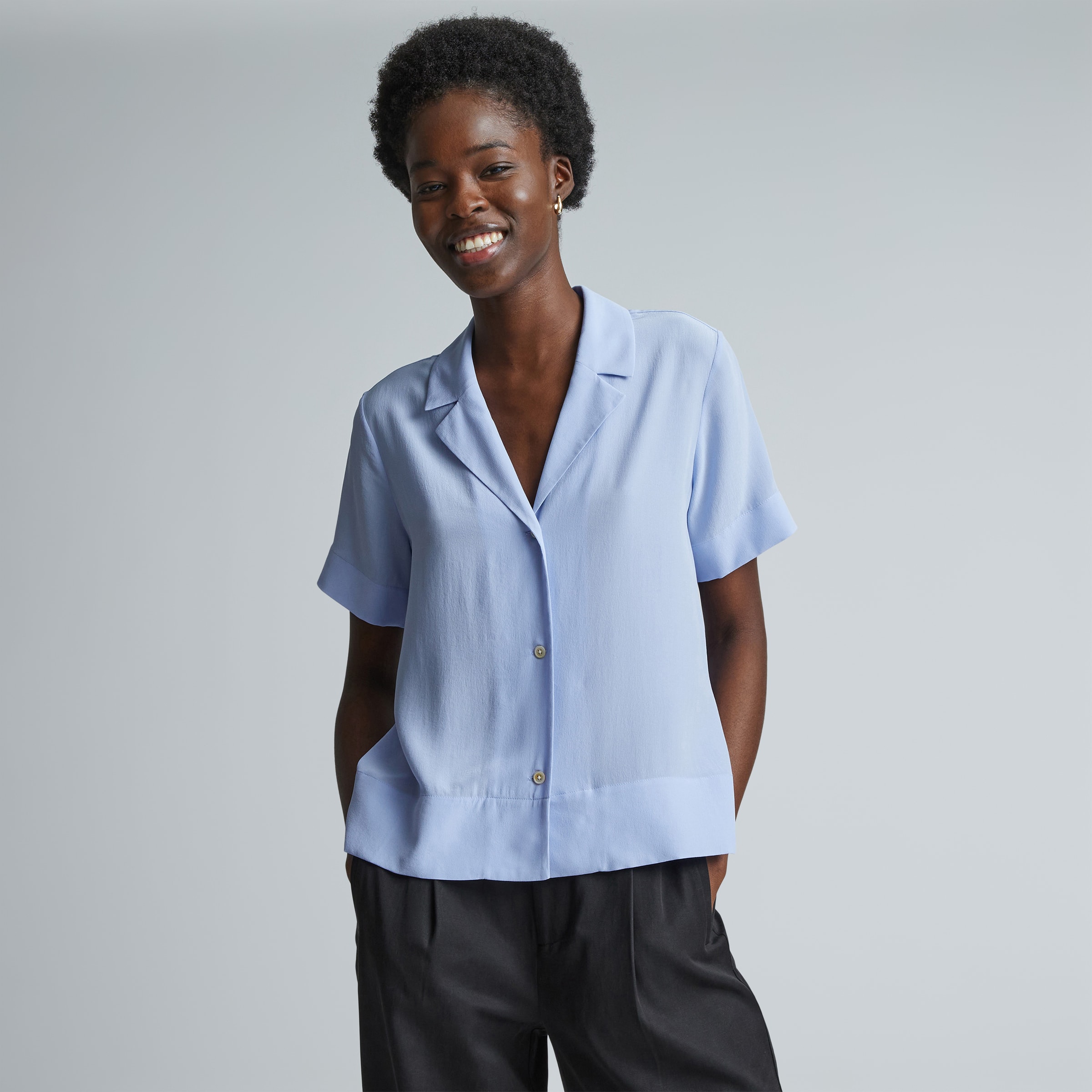 The Washable Clean Silk Short-Sleeve Shirt Everlane Periwinkle Notch –