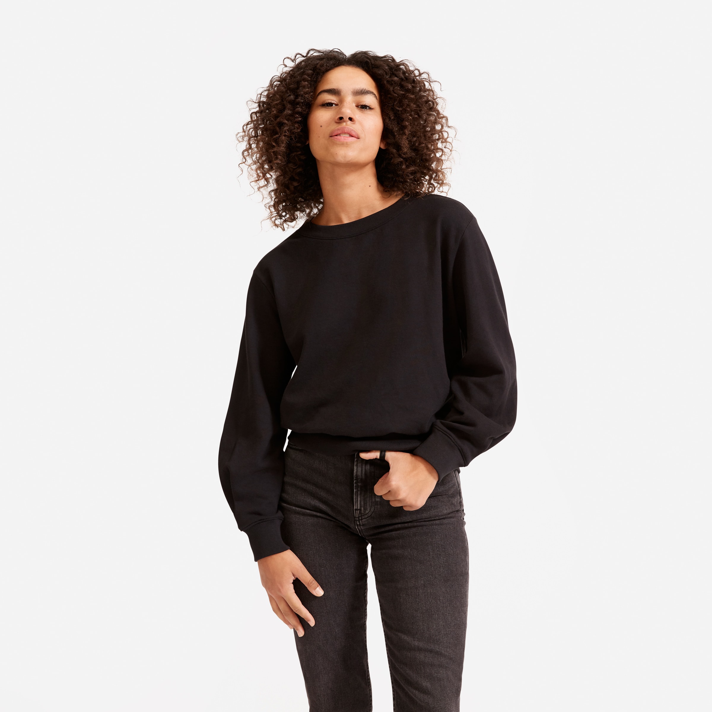 The Lightweight French Terry Pleat Sweatshirt Washed Black – Everlane