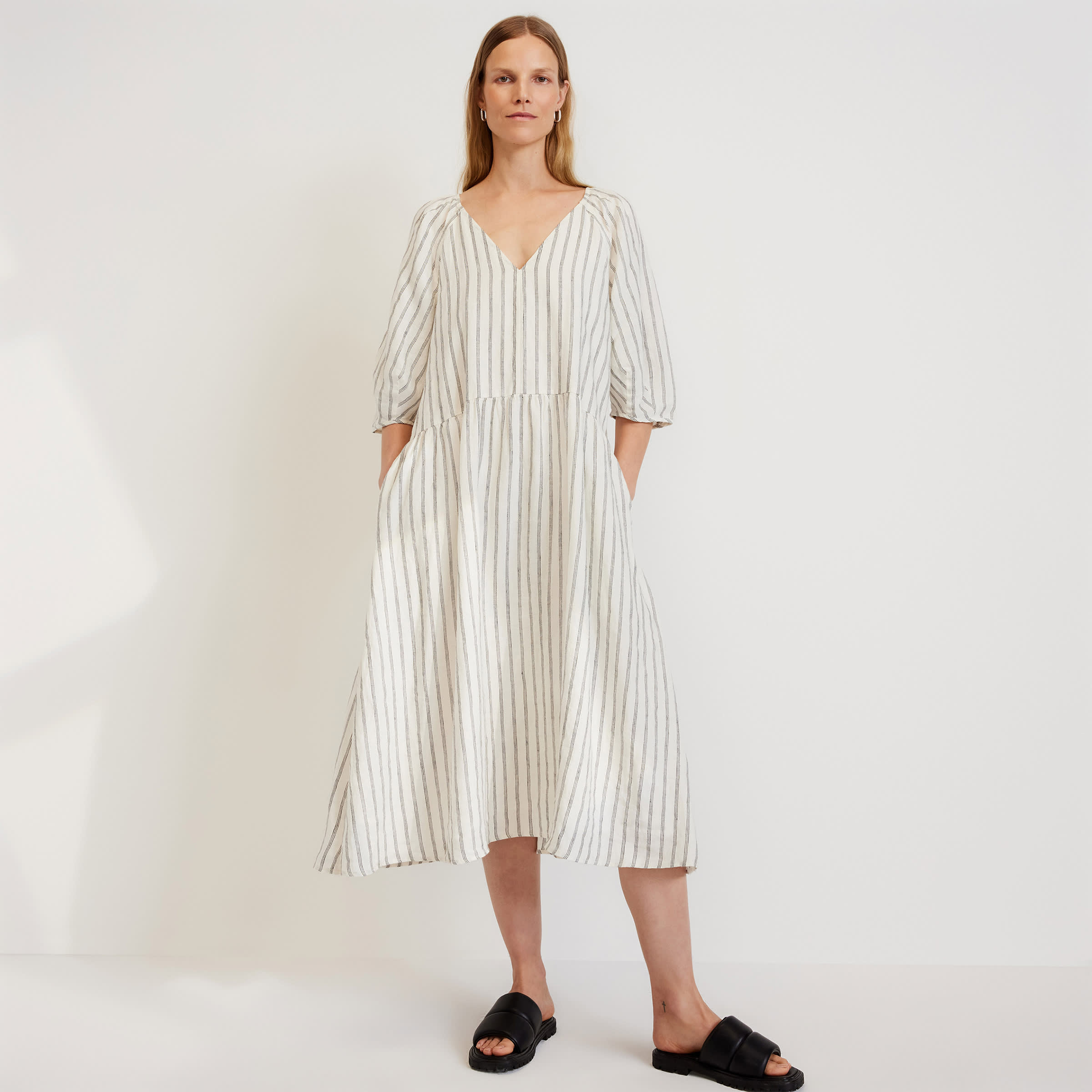 The Linen Puff Sleeve Dress Black / Canvas Tan – Everlane