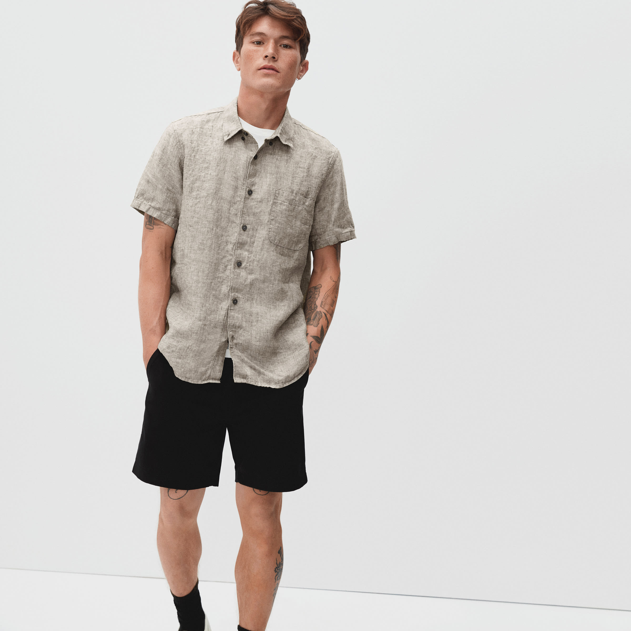 The Linen Short-Sleeve Standard Fit Shirt Dark Olive – Everlane