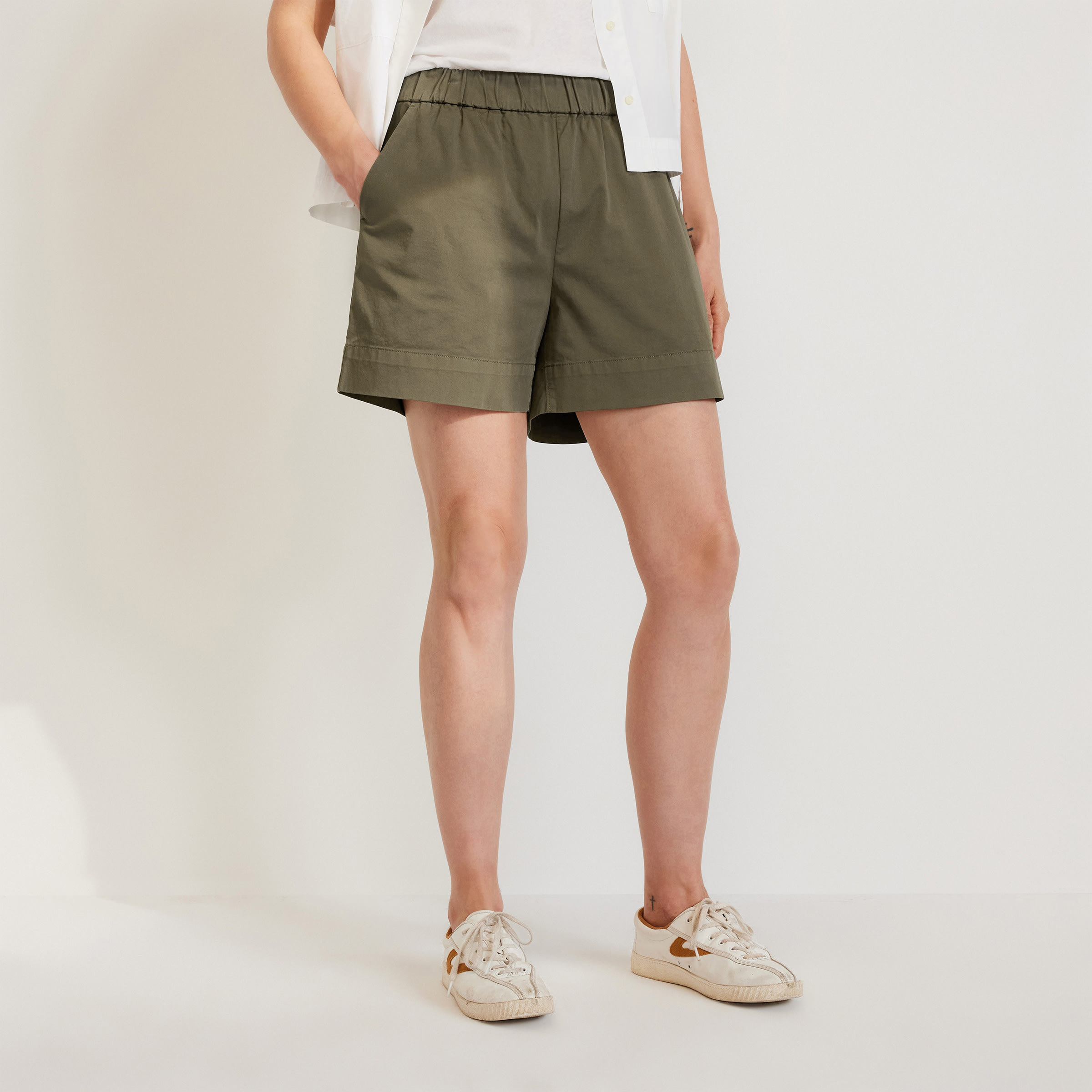 The Easy Short Kalamata Everlane