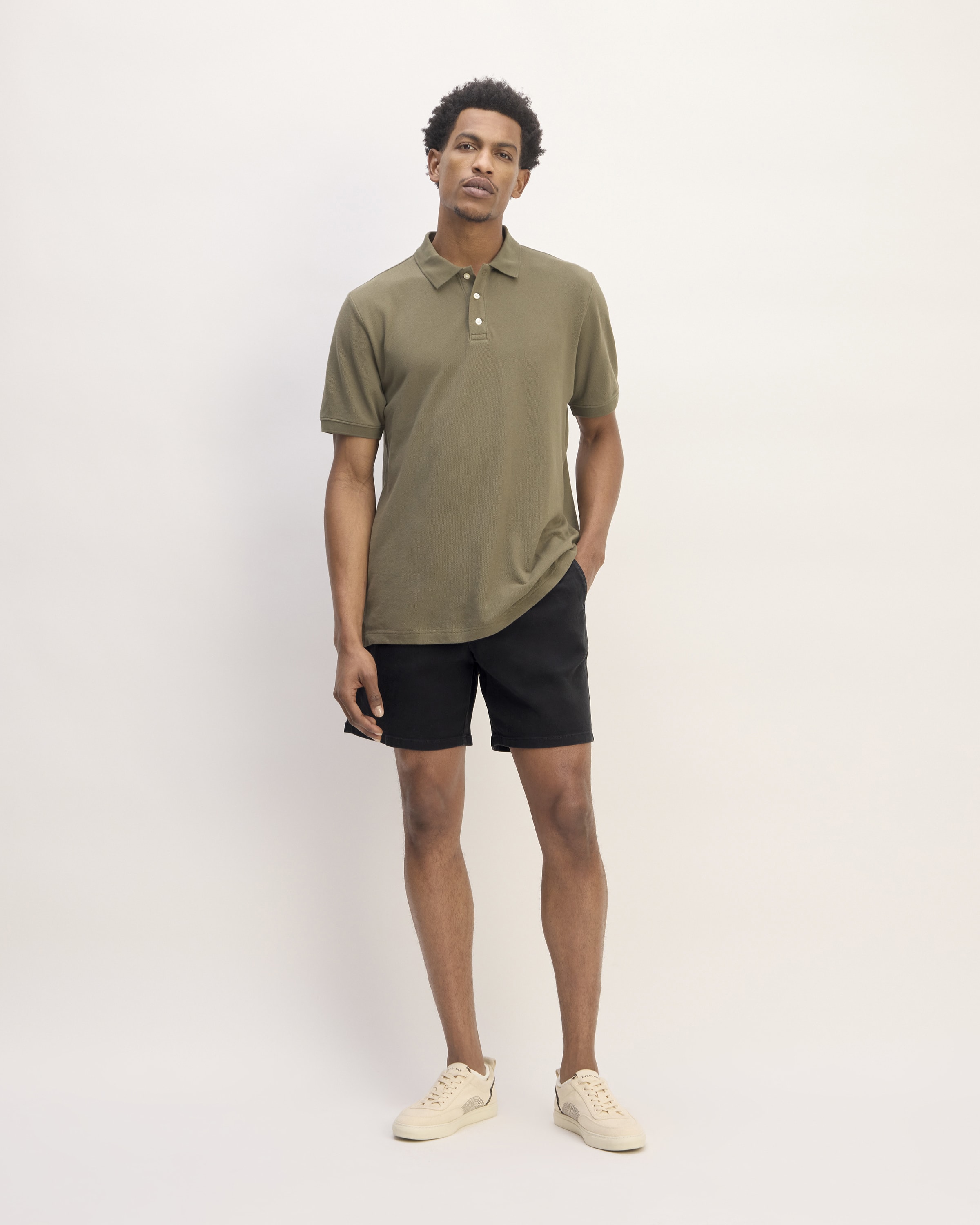 The Easy Short Black Everlane
