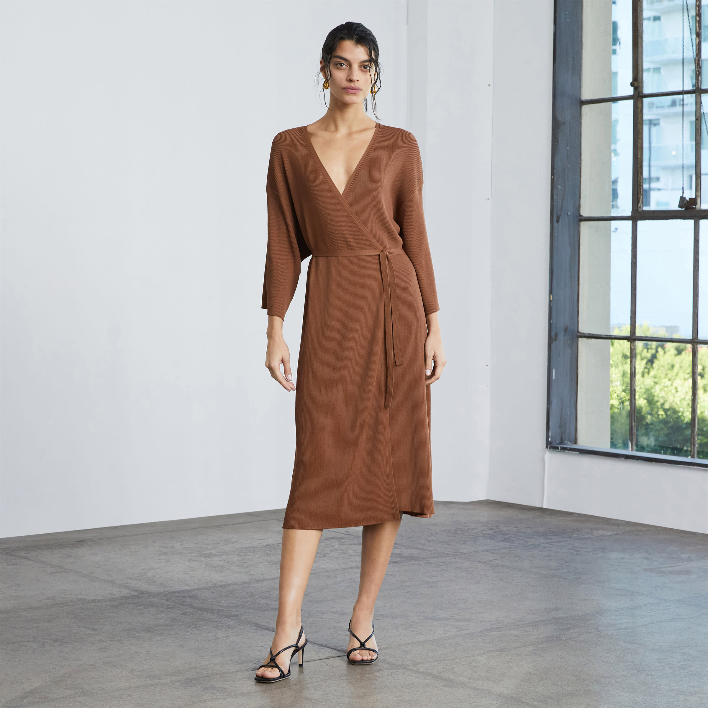 The Ribbed Wrap Midi Dress Cocoa Brown – Everlane