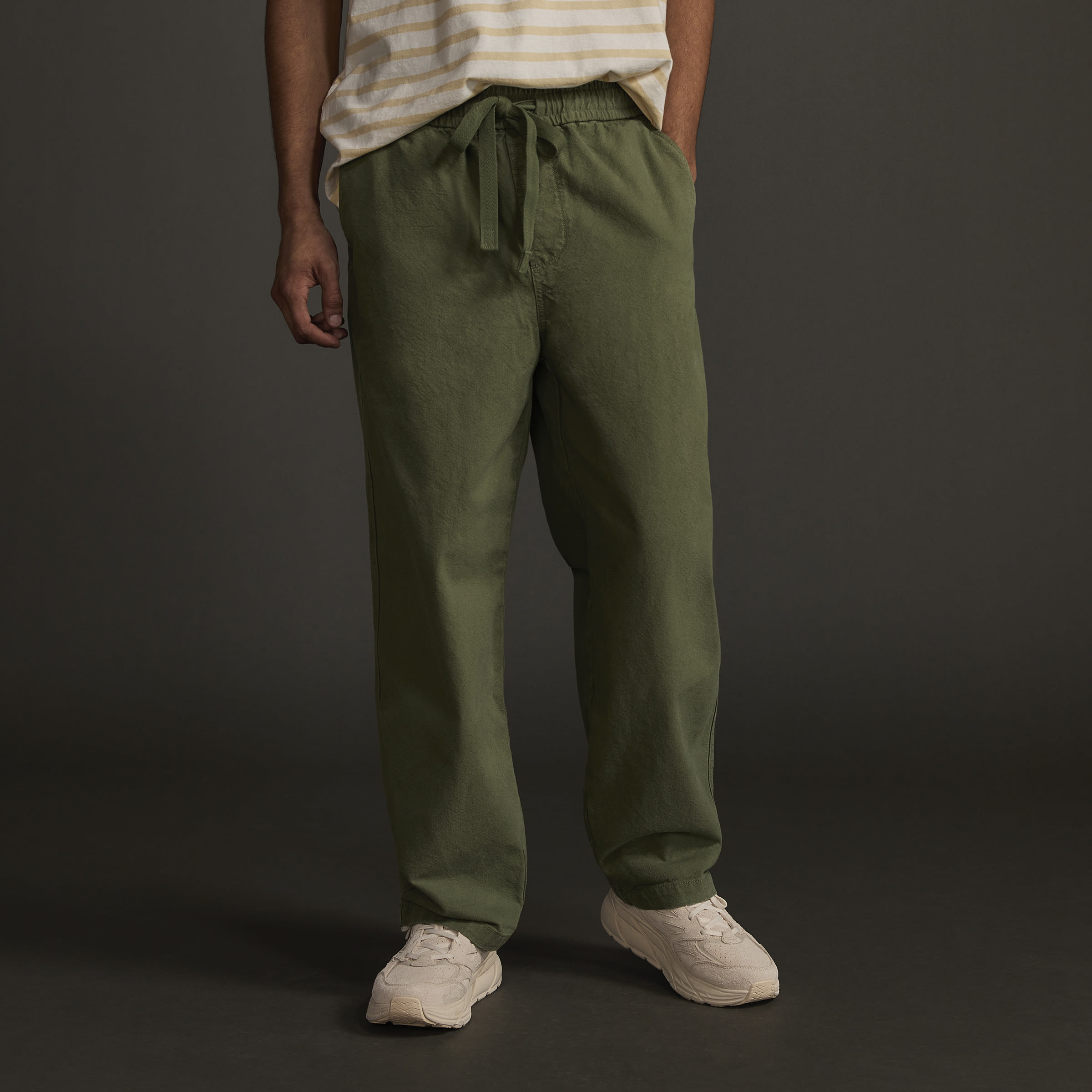 The Canvas Organic Cotton Drawstring Pant Forest Green Everlane