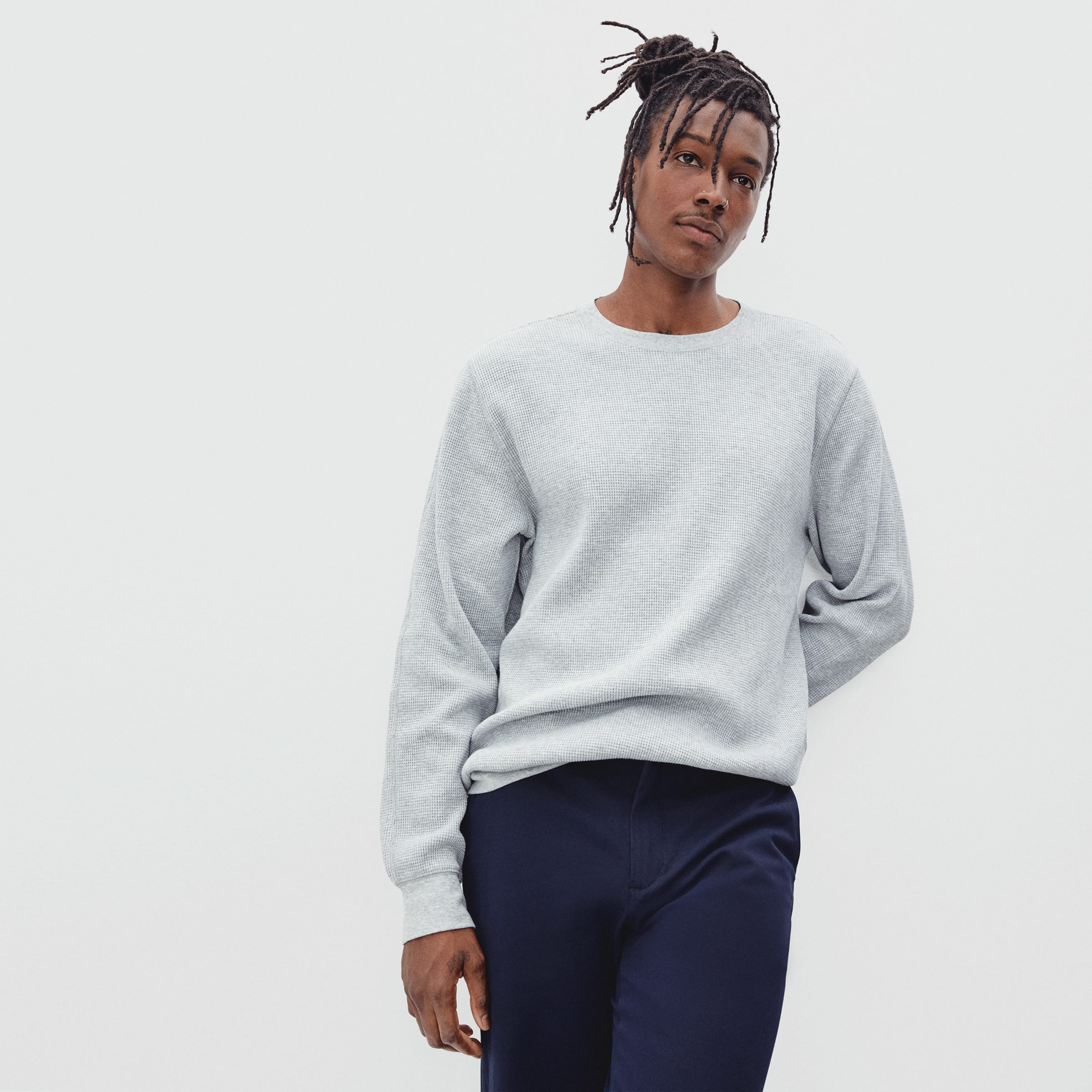 The Waffle Long-Sleeve Crew Tee Heathered Light Grey – Everlane