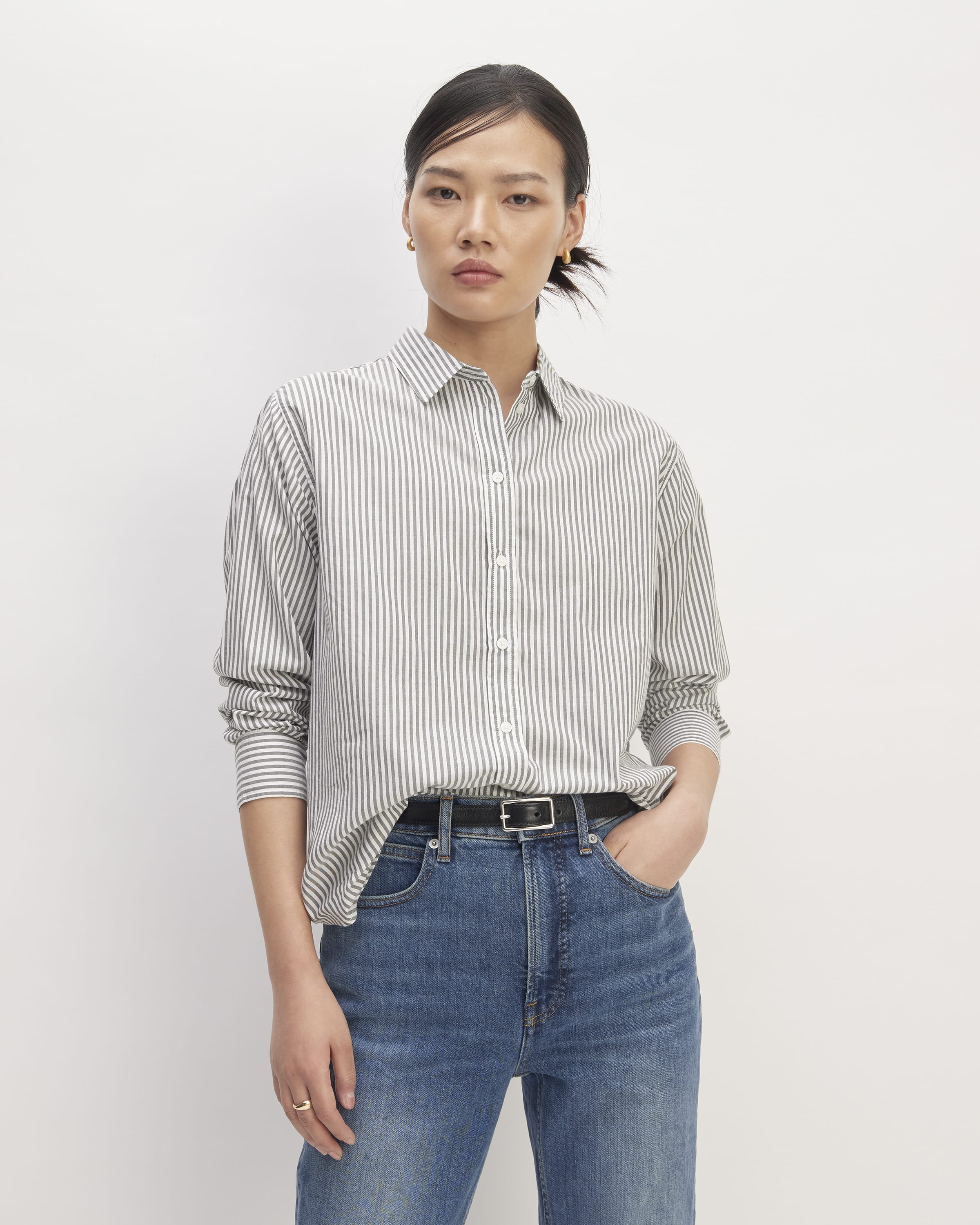 The Silky Cotton Relaxed Shirt Grey / White – Everlane