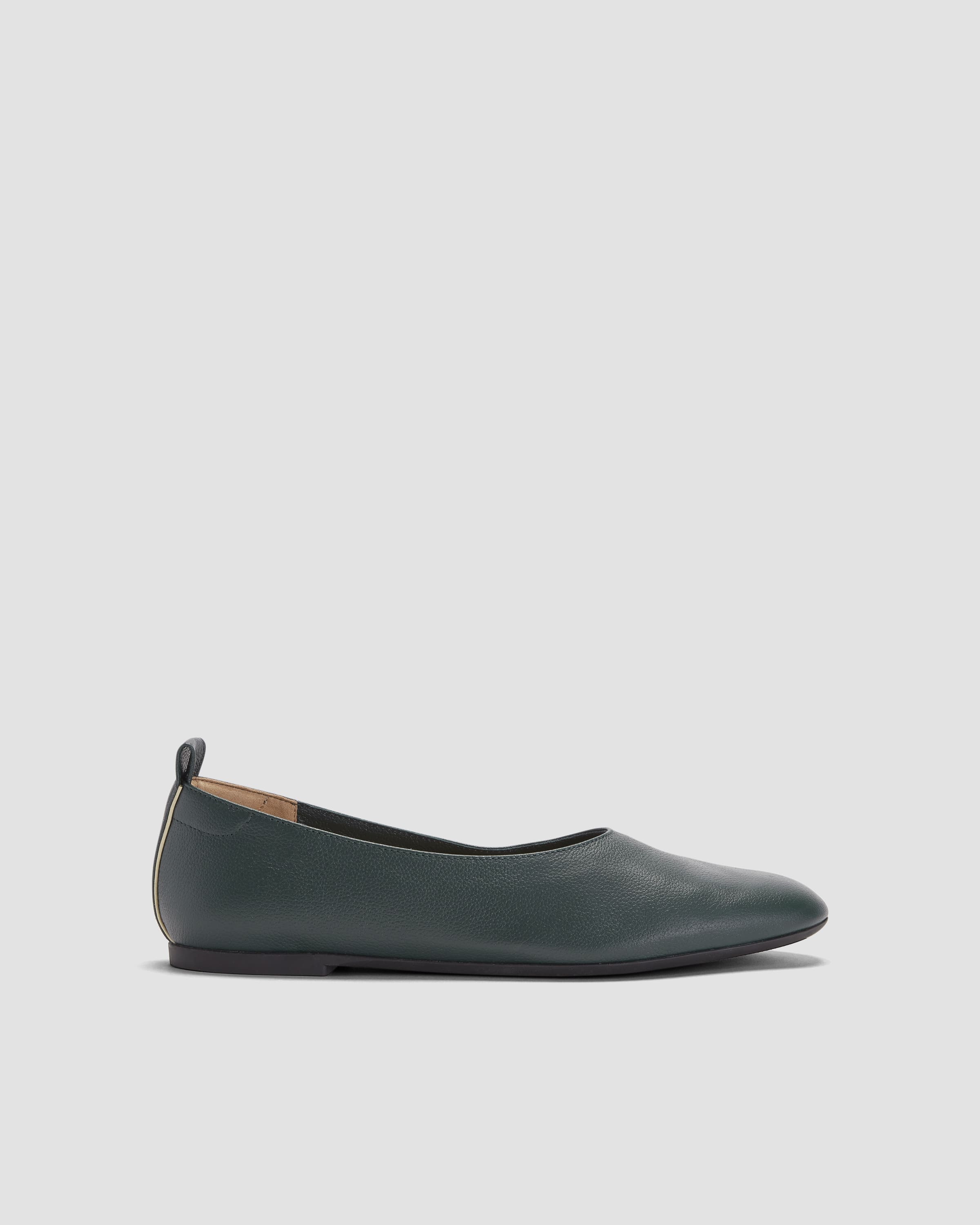 Everlane Leather Flats Are Going to Be Fall's Best Shoe