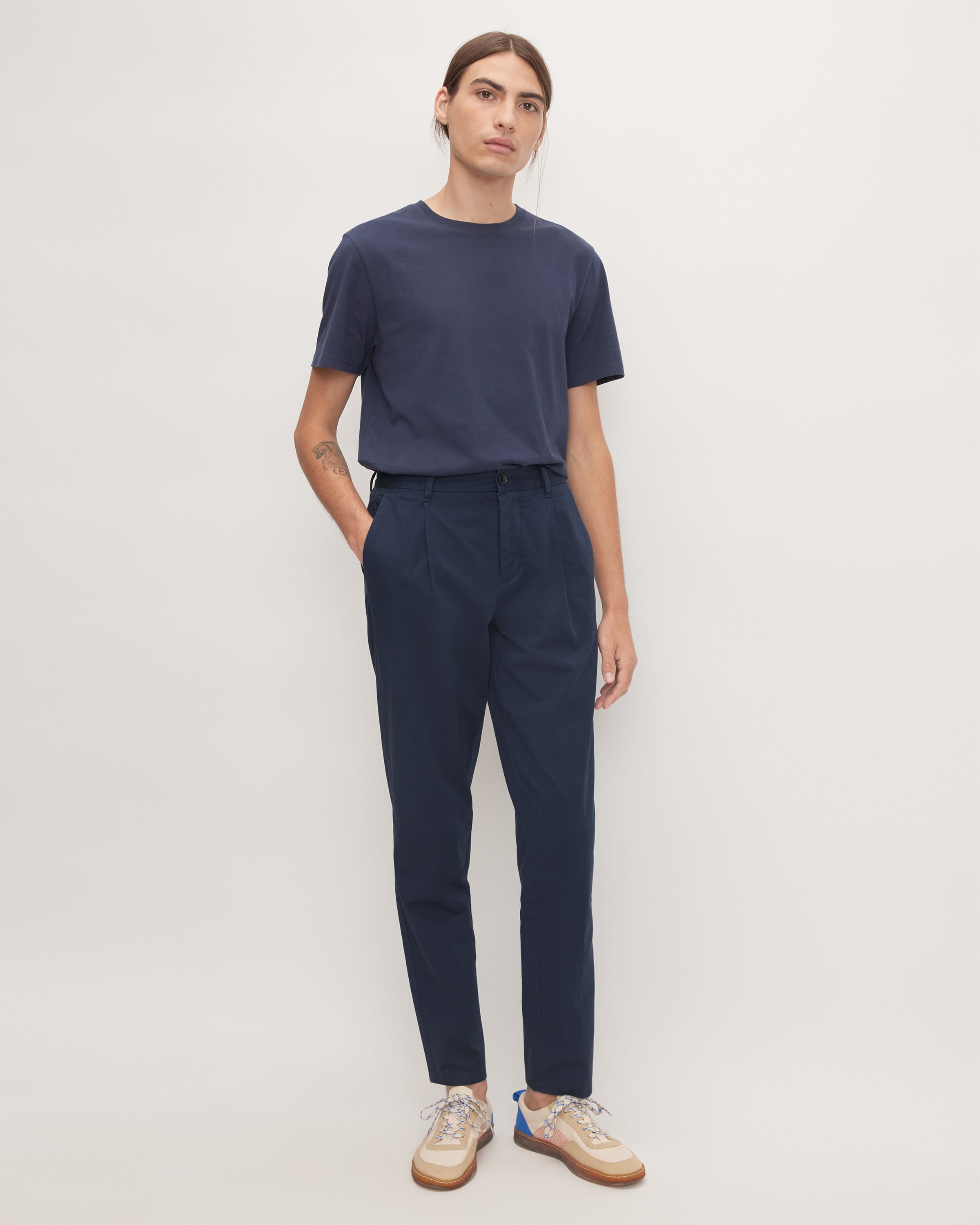 The Pleated Air Chino Deep Navy – Everlane