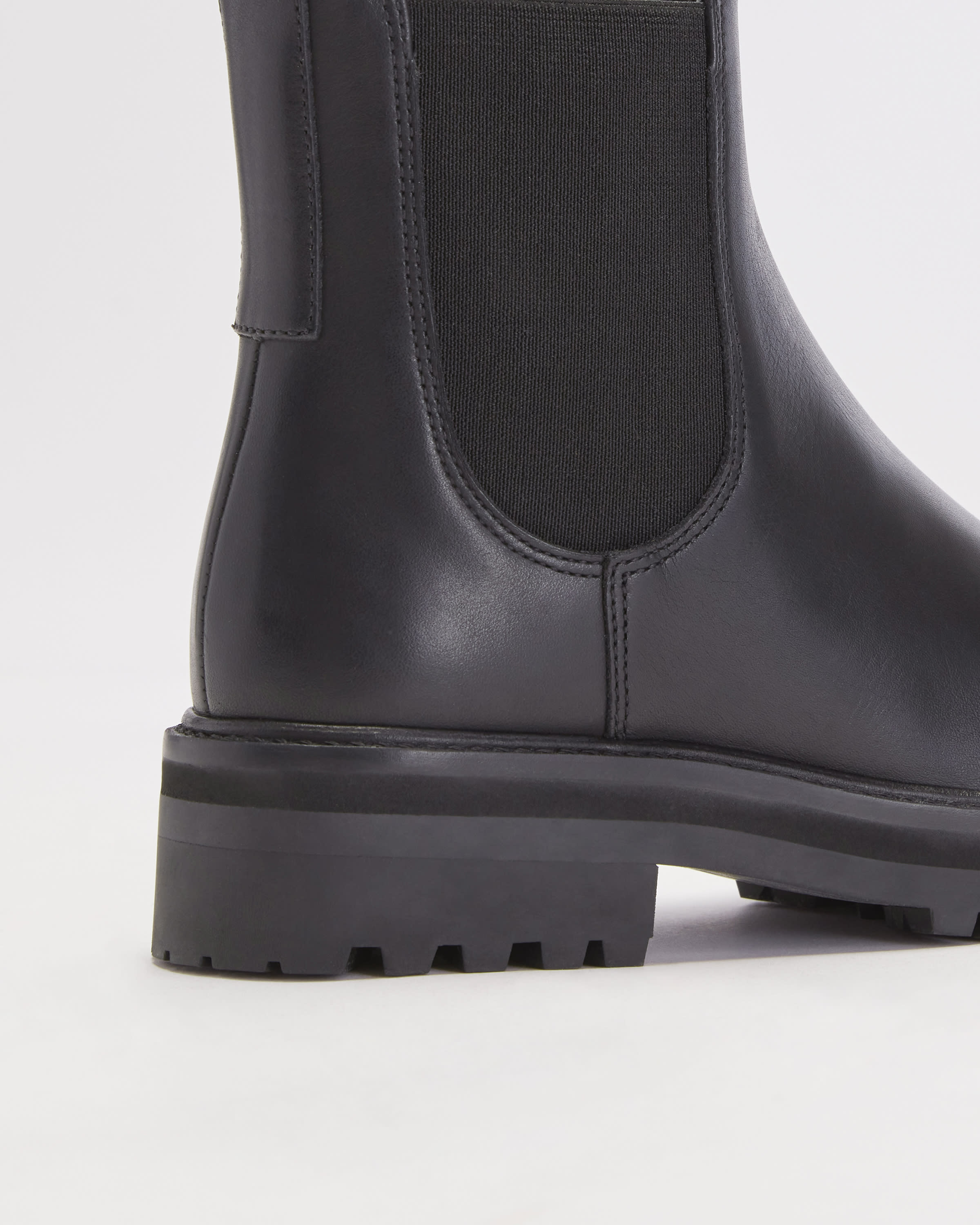 The Lug Chelsea Boot Black Everlane