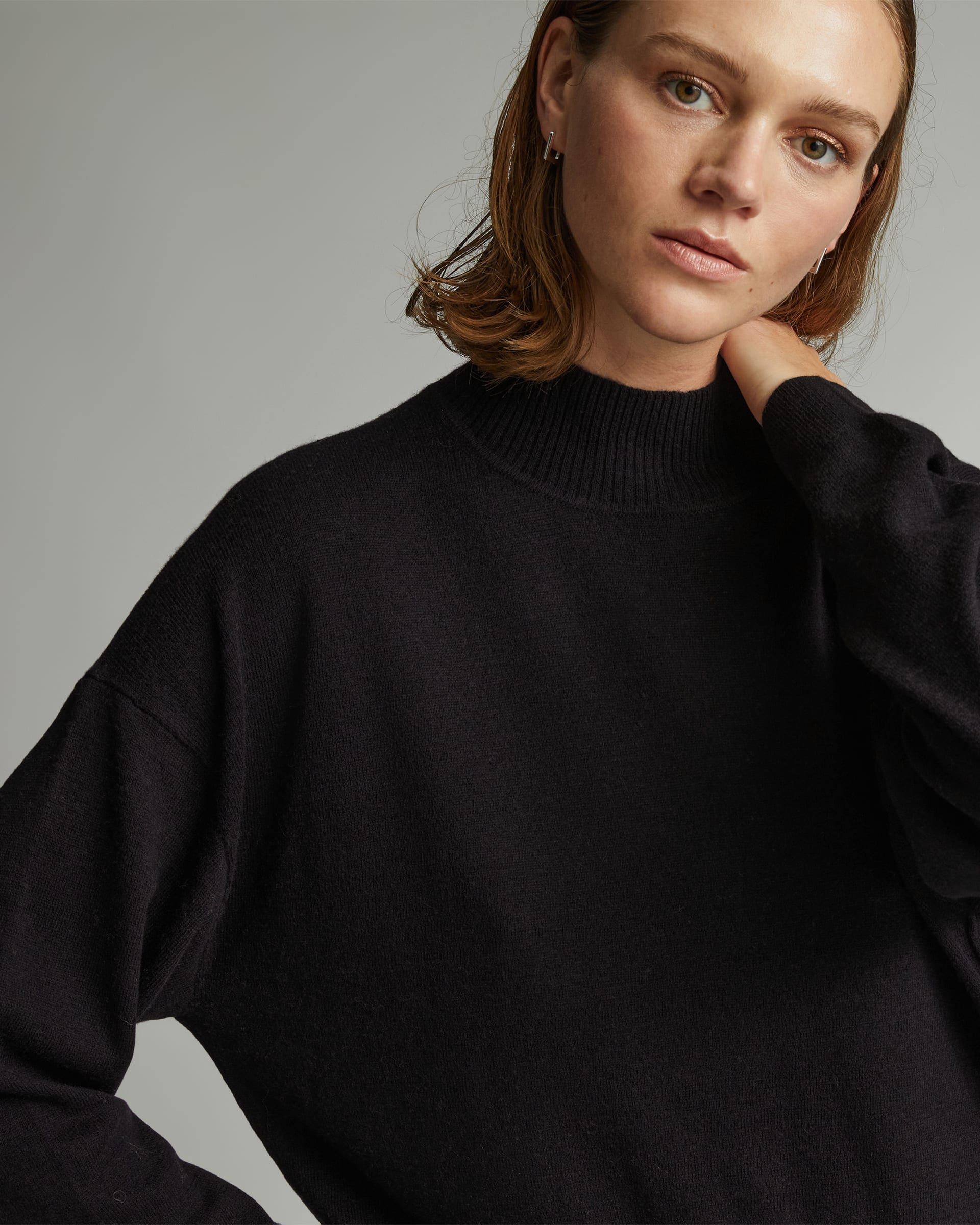 JERSEY TURTLENECK LUXE BLACK