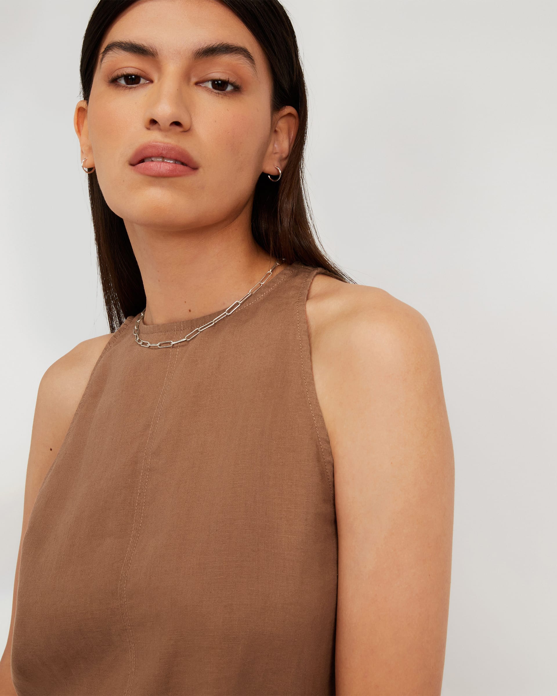 The Linen High Neck Tank Cocoa Brown Everlane 