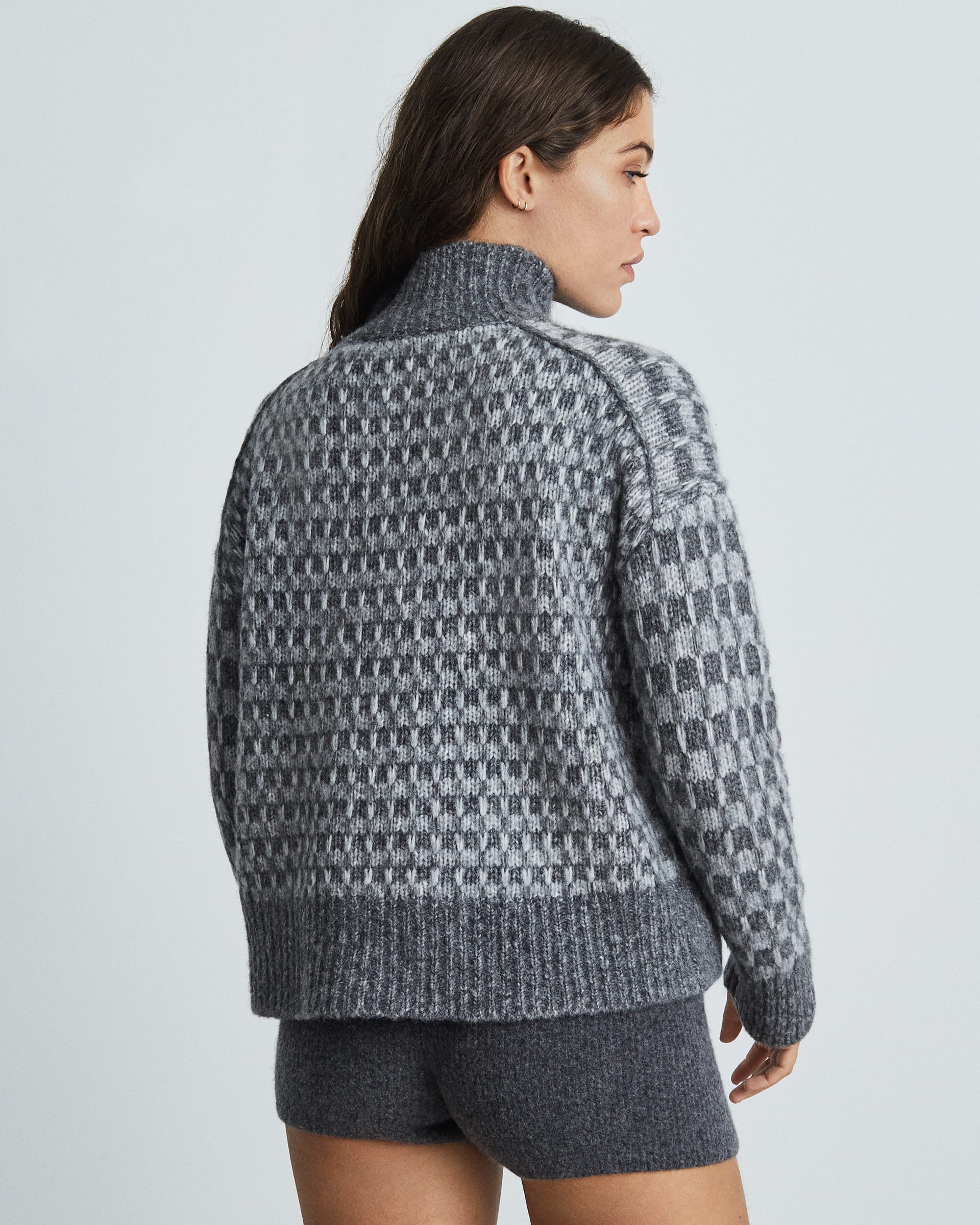 The Cloud Checkered Turtleneck Heathered Charcoal / Light Charcoal
