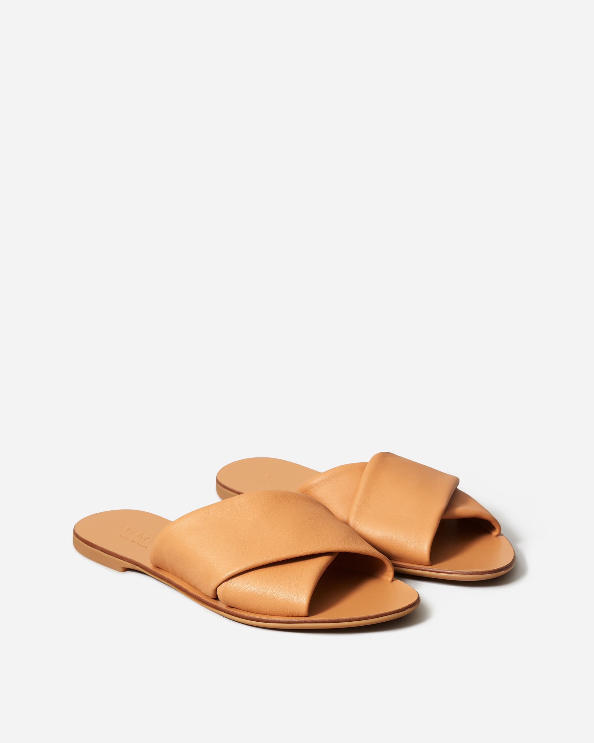The Leather Crossover Sandal Camel – Everlane