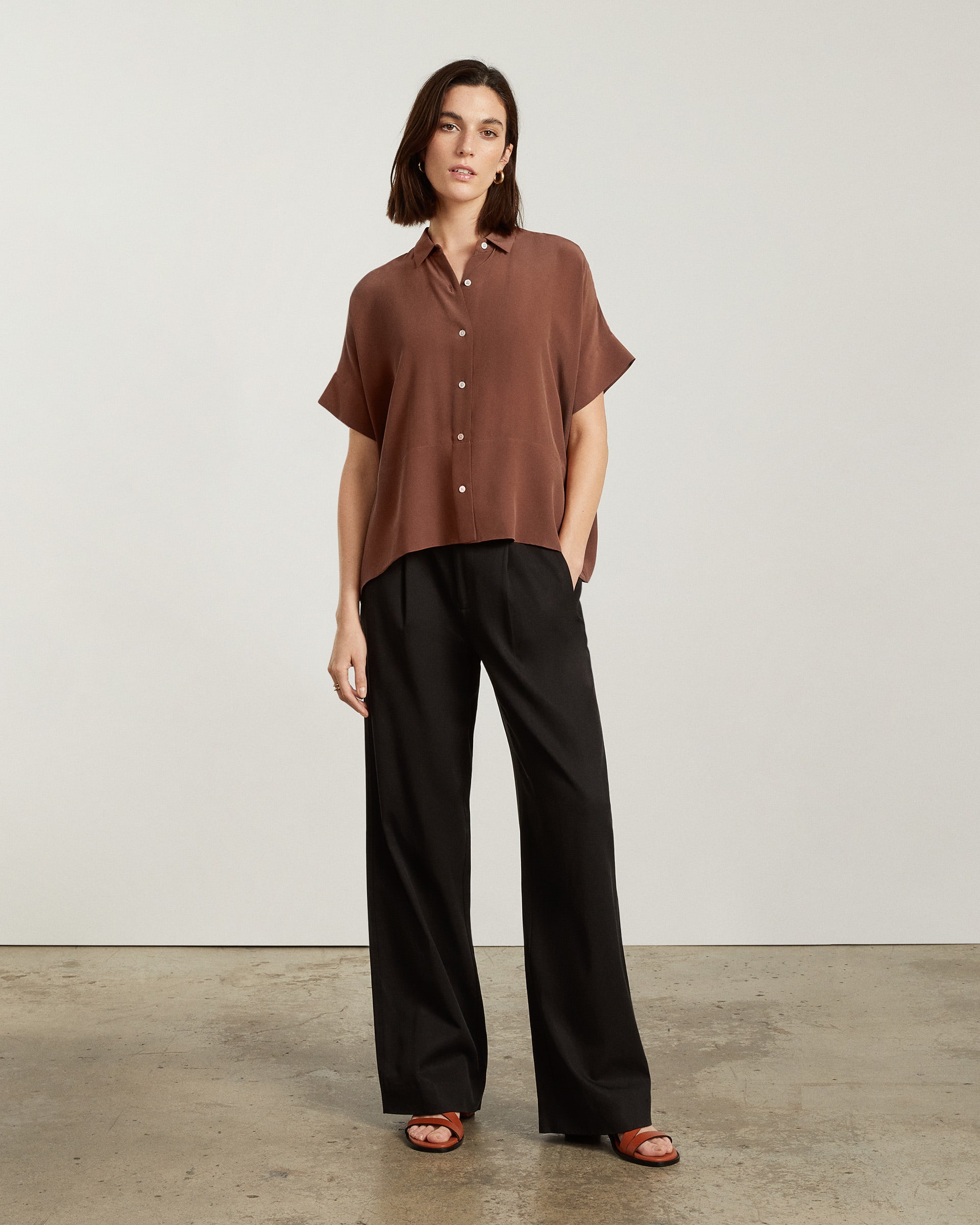 The Clean Silk Short-Sleeve Square Shirt Cinnamon – Everlane