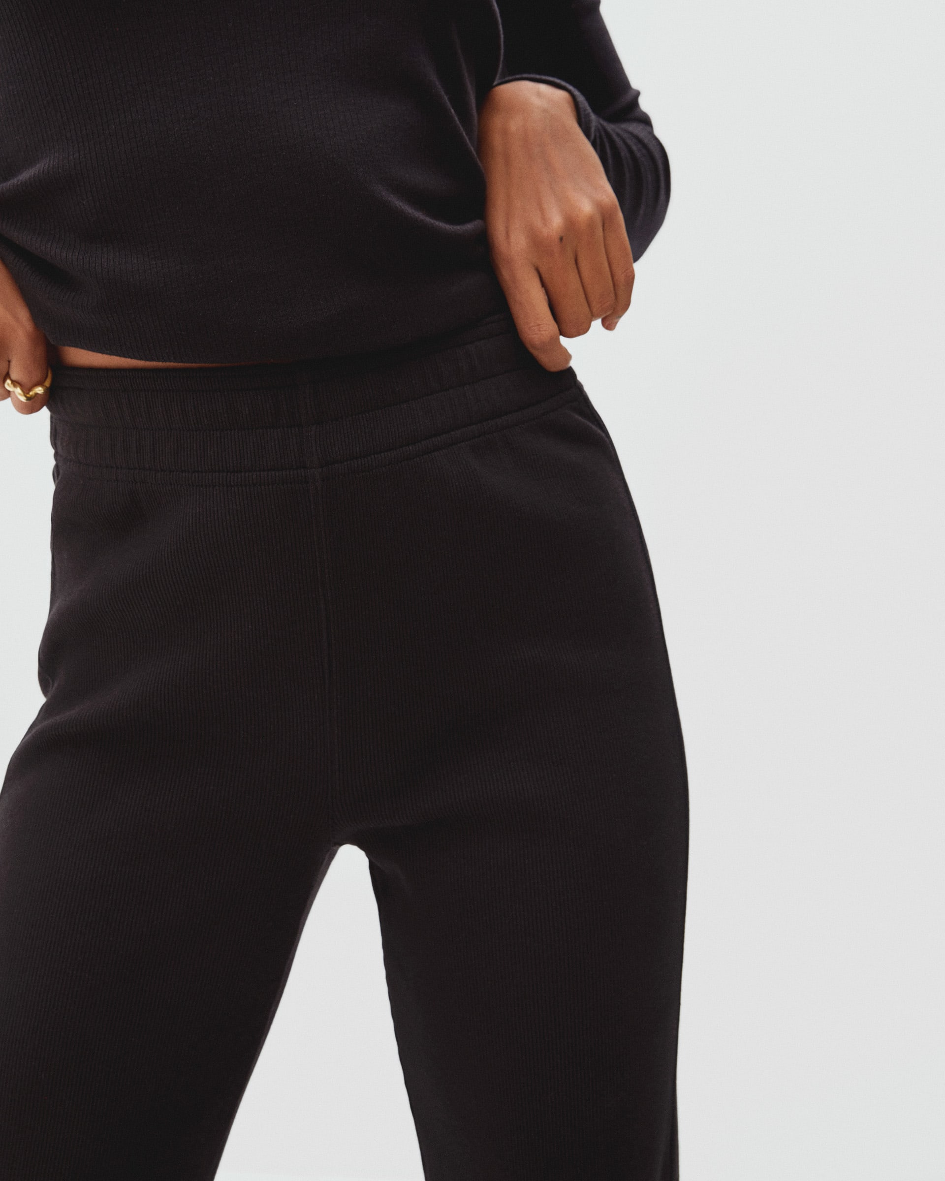 The Ribbed Flare Pant Black – Everlane