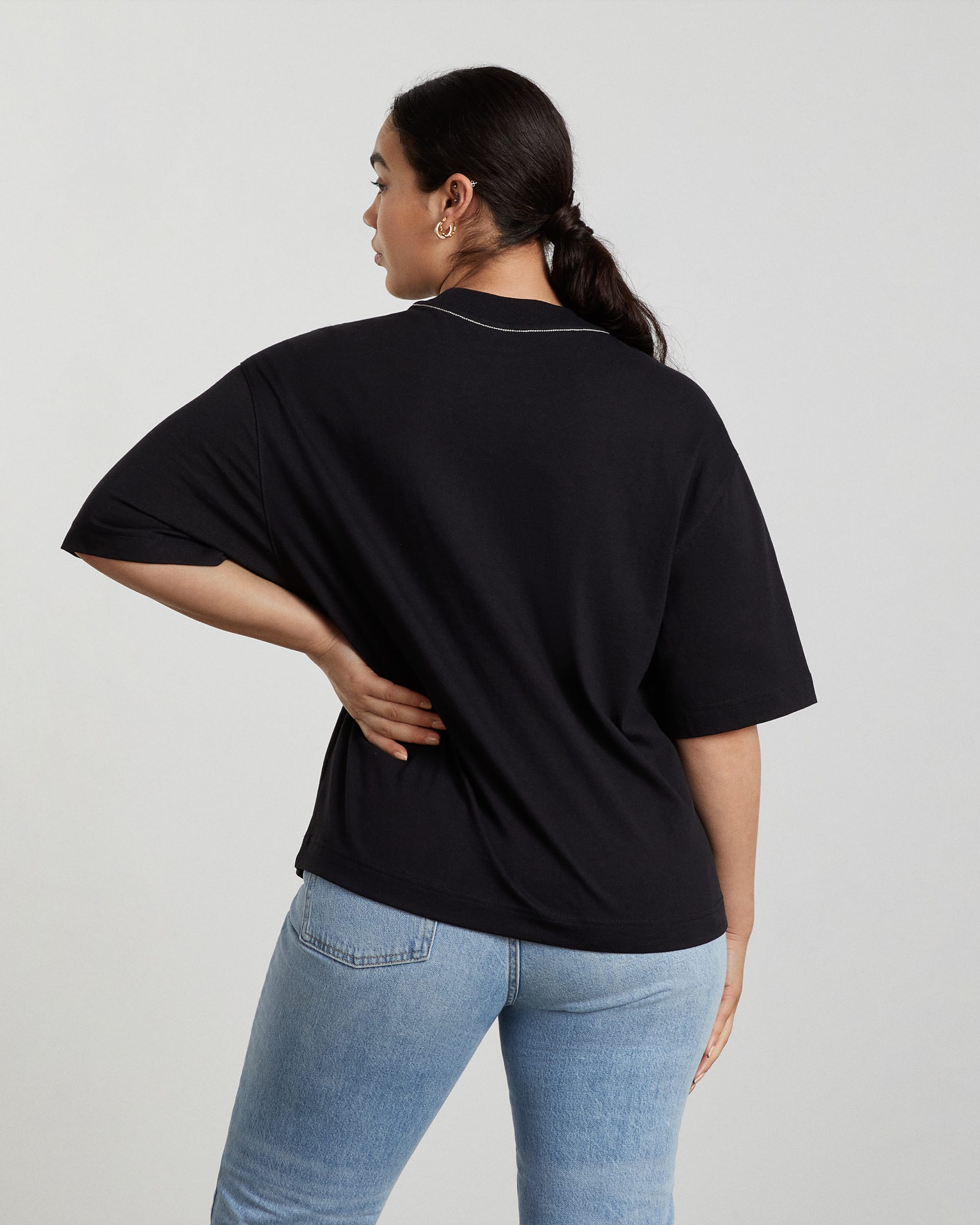 The Premium Weight Relaxed Tee Black – Everlane