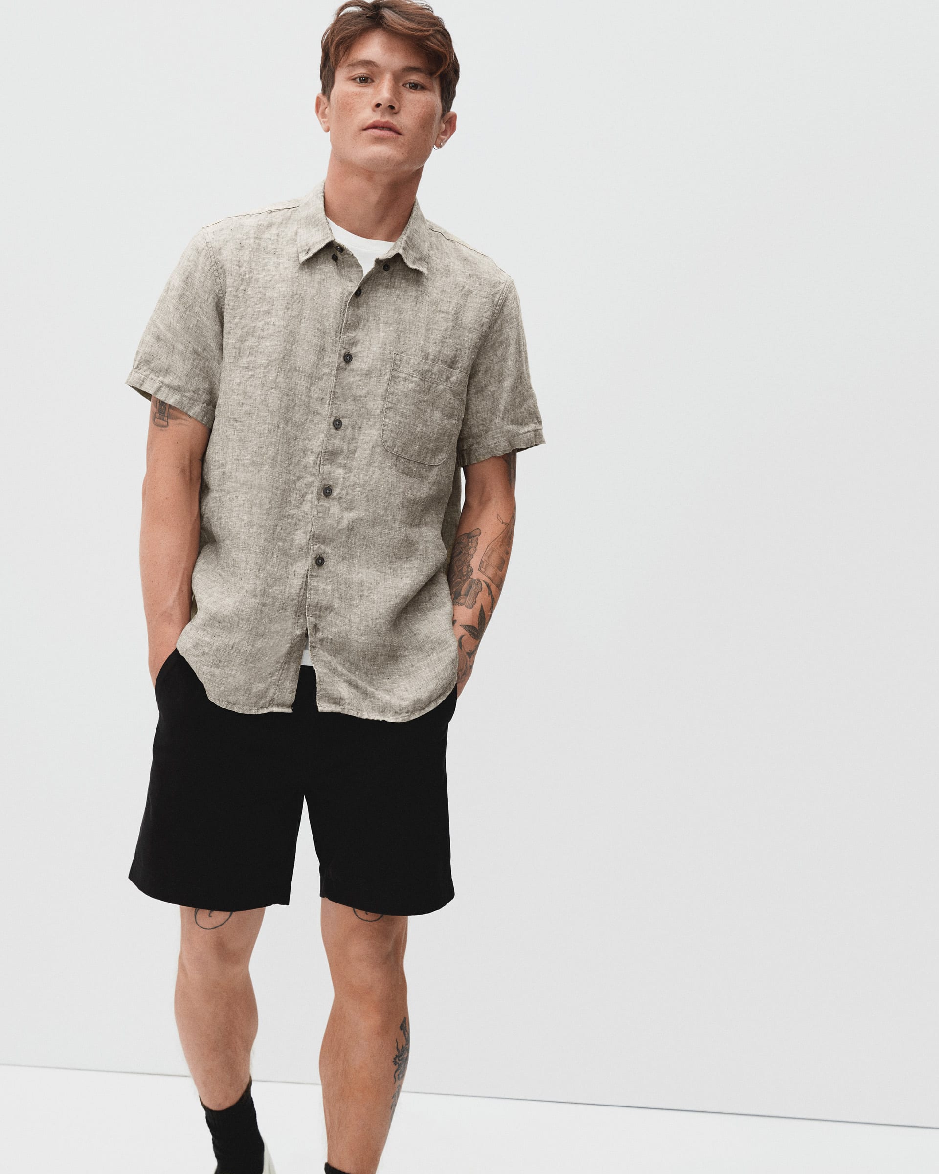 The Linen Short-Sleeve Standard Fit Shirt Dark Olive – Everlane