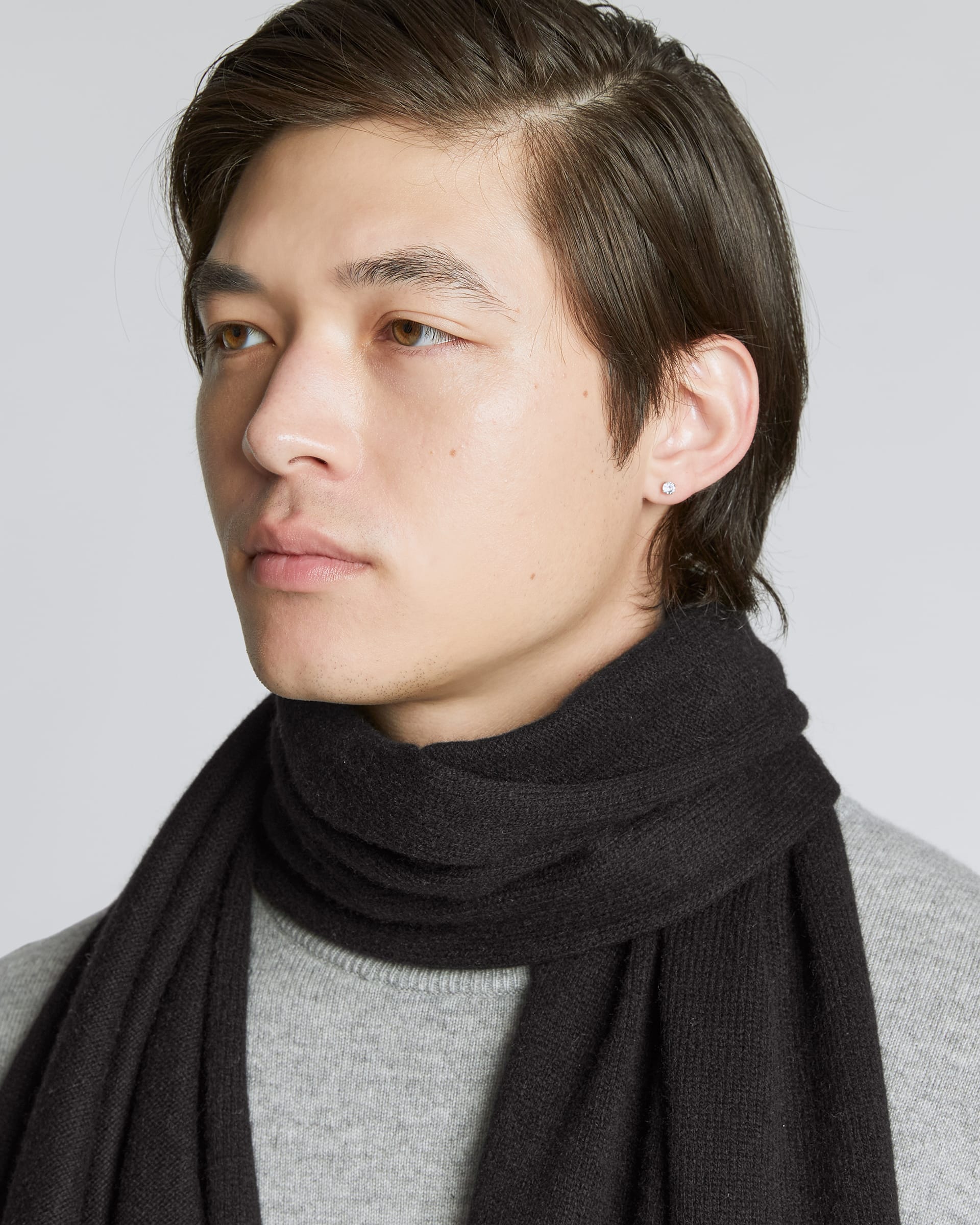 The Cashmere Scarf Black Everlane