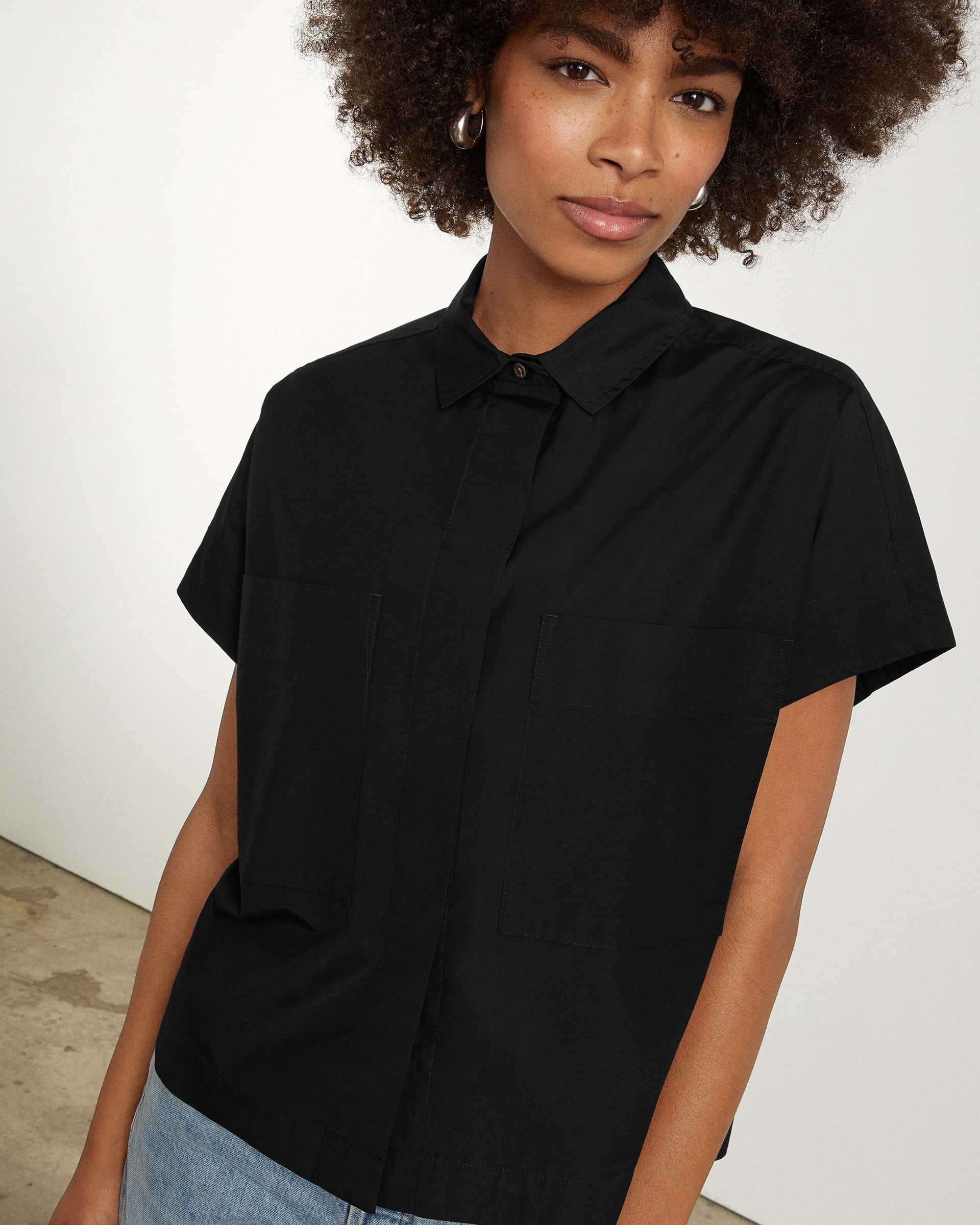 The Short-Sleeve Box Shirt Black – Everlane