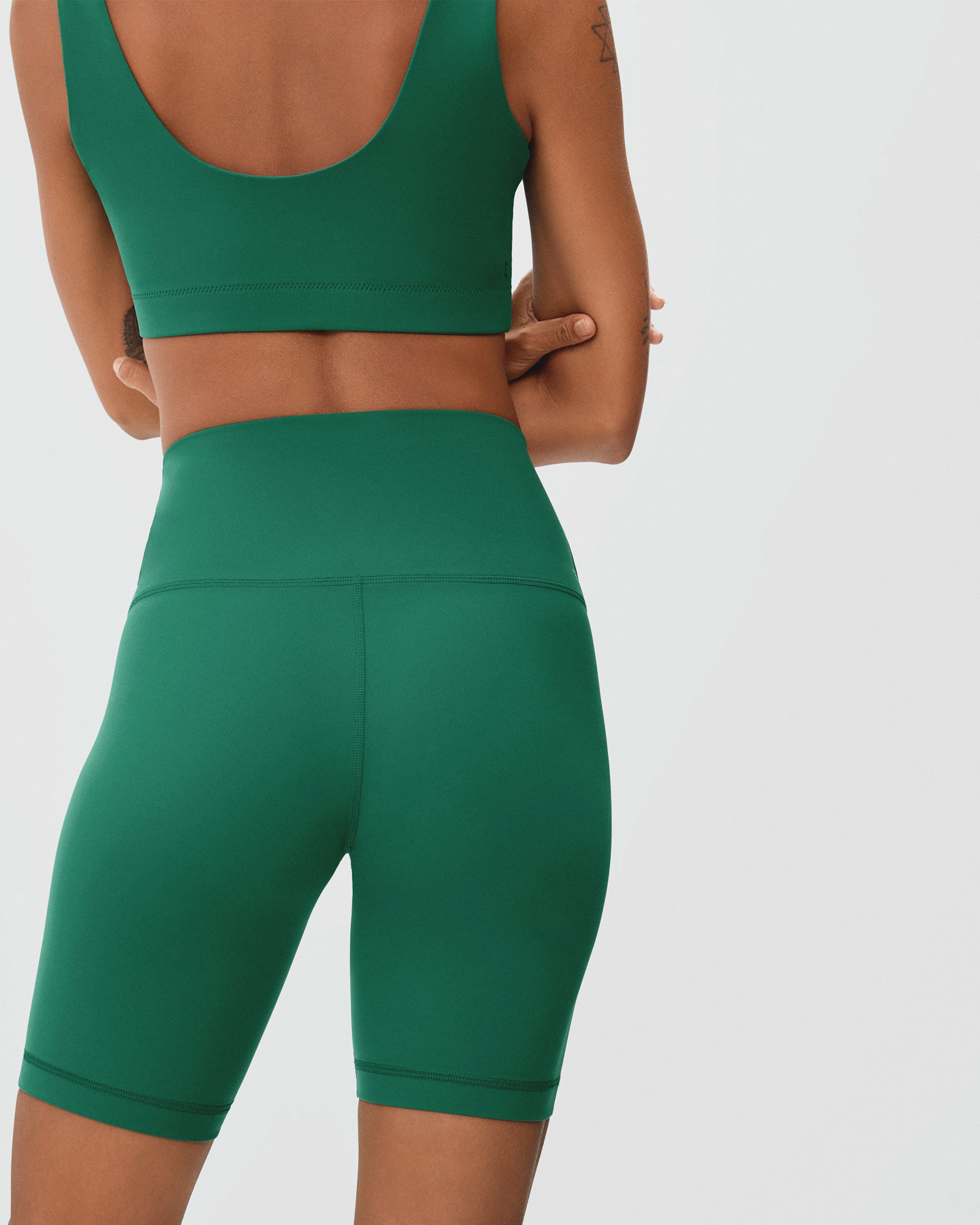 The Perform Bike Short Tea Tree Everlane
