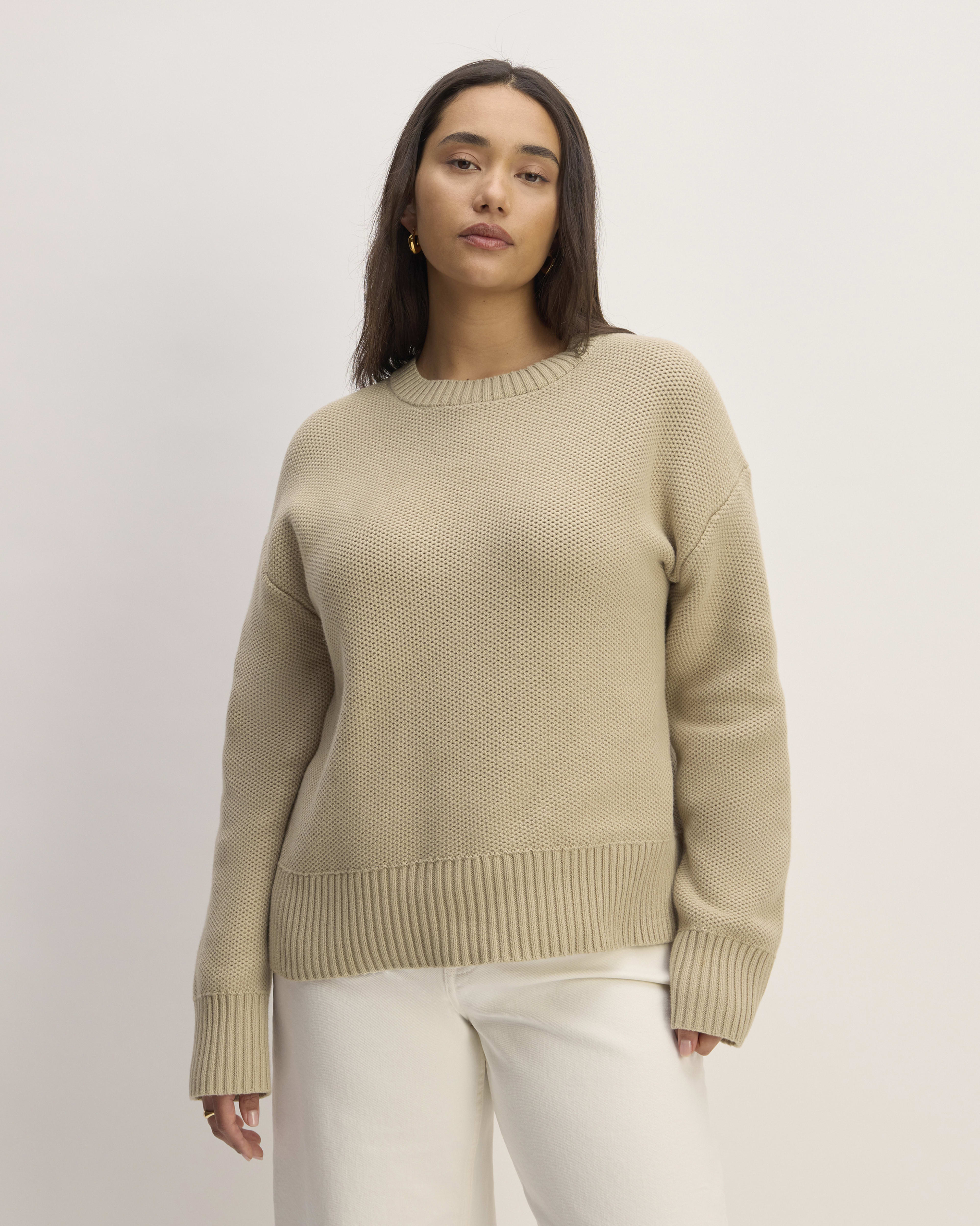 Women's Oversized Crewneck Sweater Drop Shoulder Loose Long Sleeve Knit Pullover  Sweater, Amber, Small : : Clothing, Shoes & Accessories