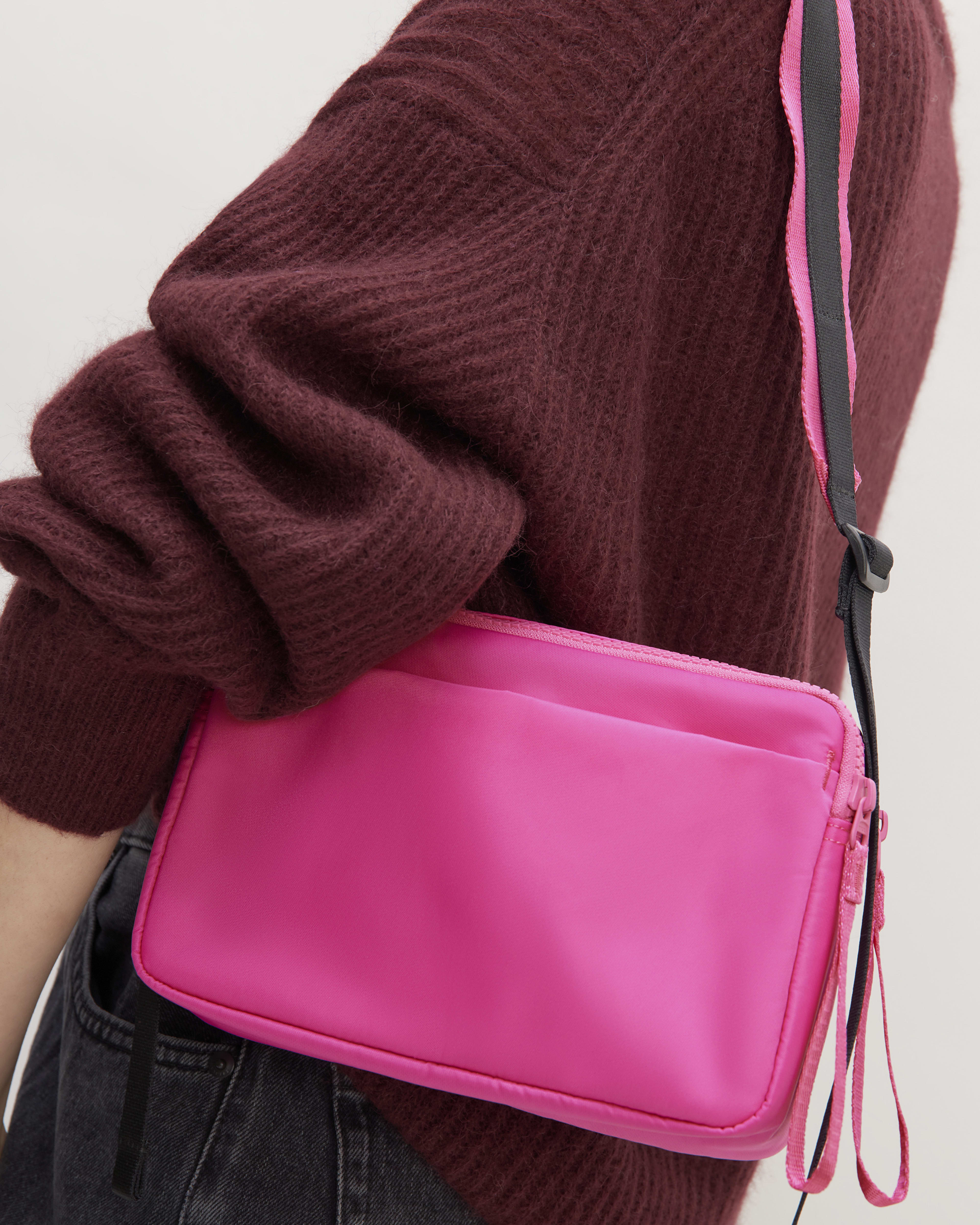The Recycled Nylon Camera Bag Fuchsia Pink Everlane