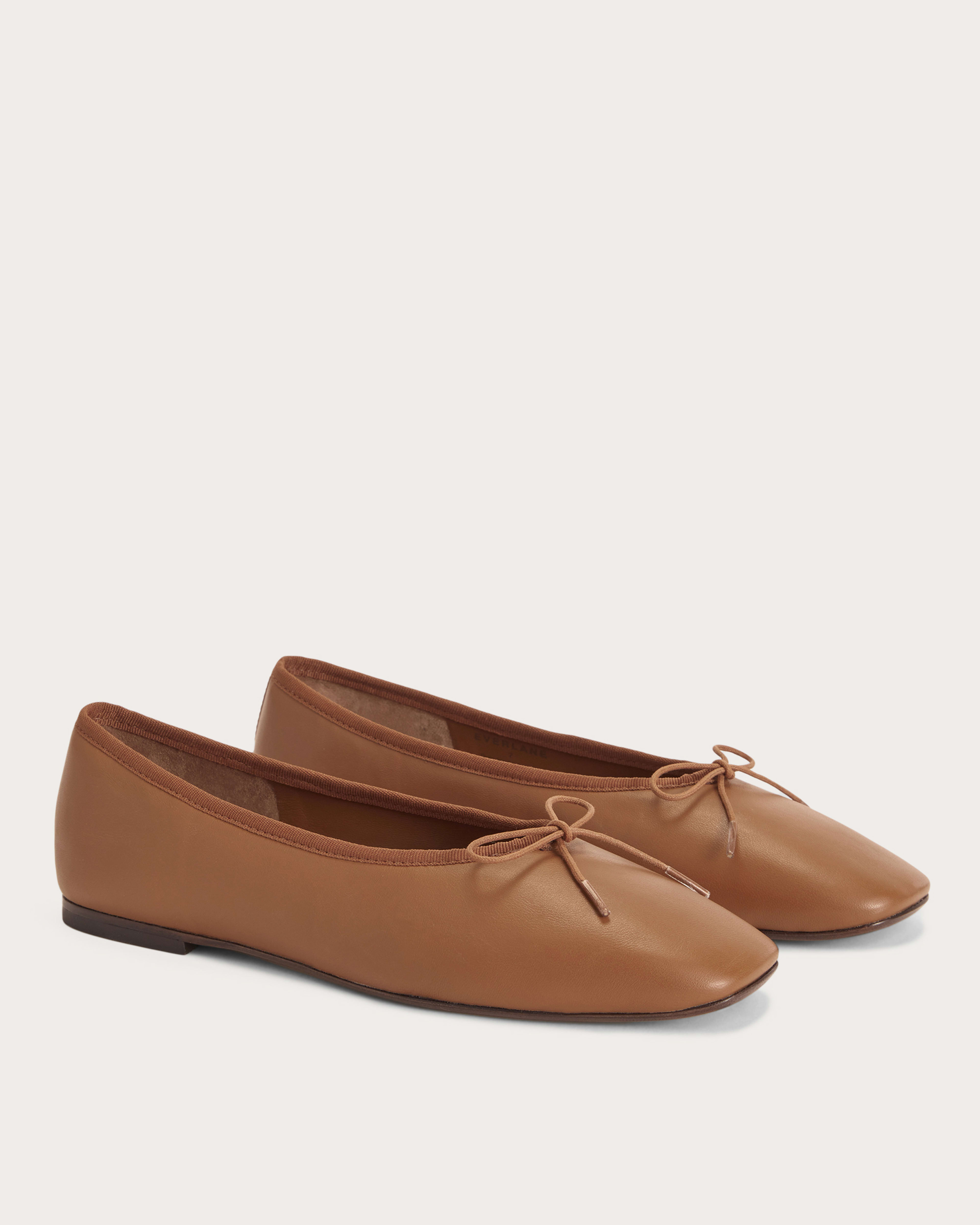 What stores sell everlane shoes on sale